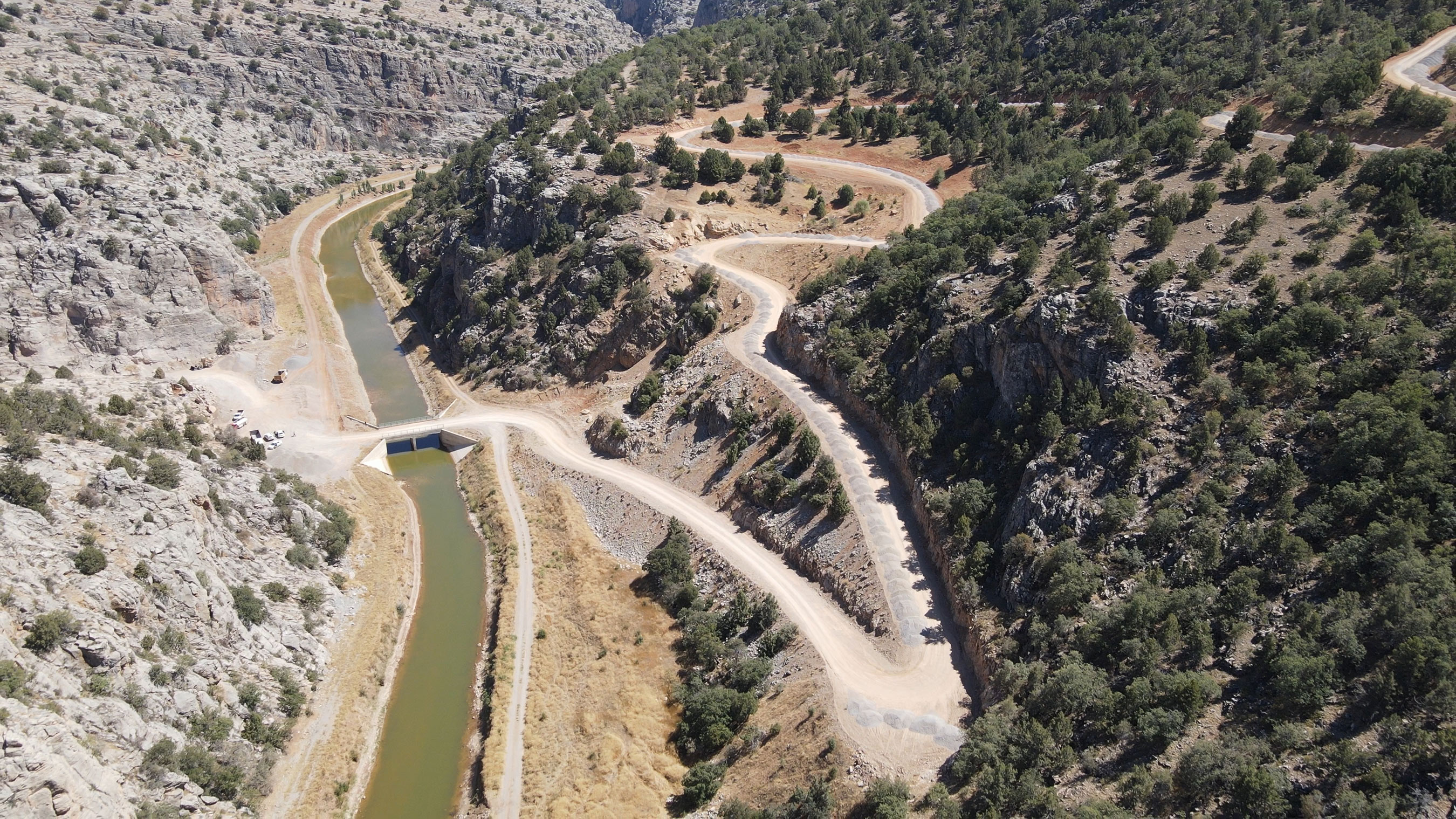 Konya Büyükşehir Akören'de Mahalle Yolu Standardını Yükseltiyor