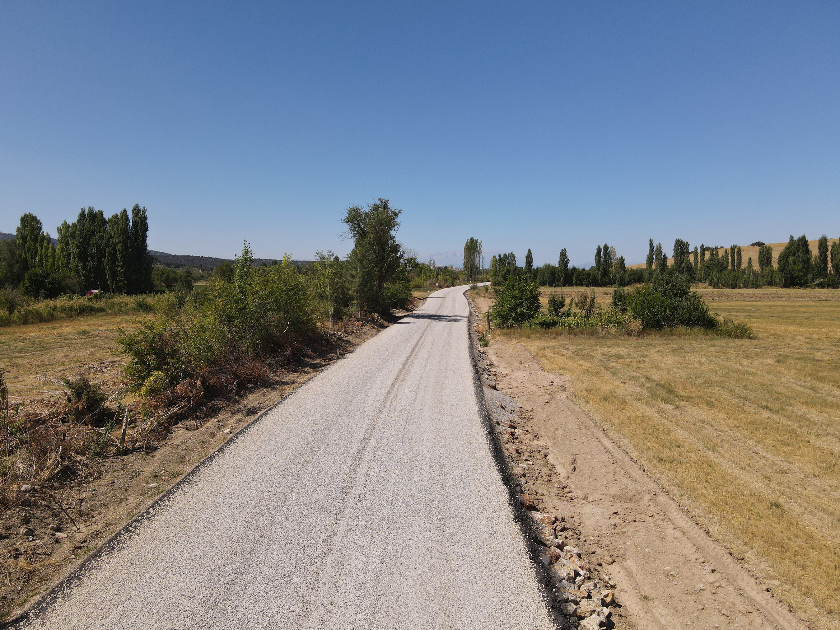 Konya Büyükşehir'den Beyşehir'e 20.7 KM Daha Mahalle Yolu 