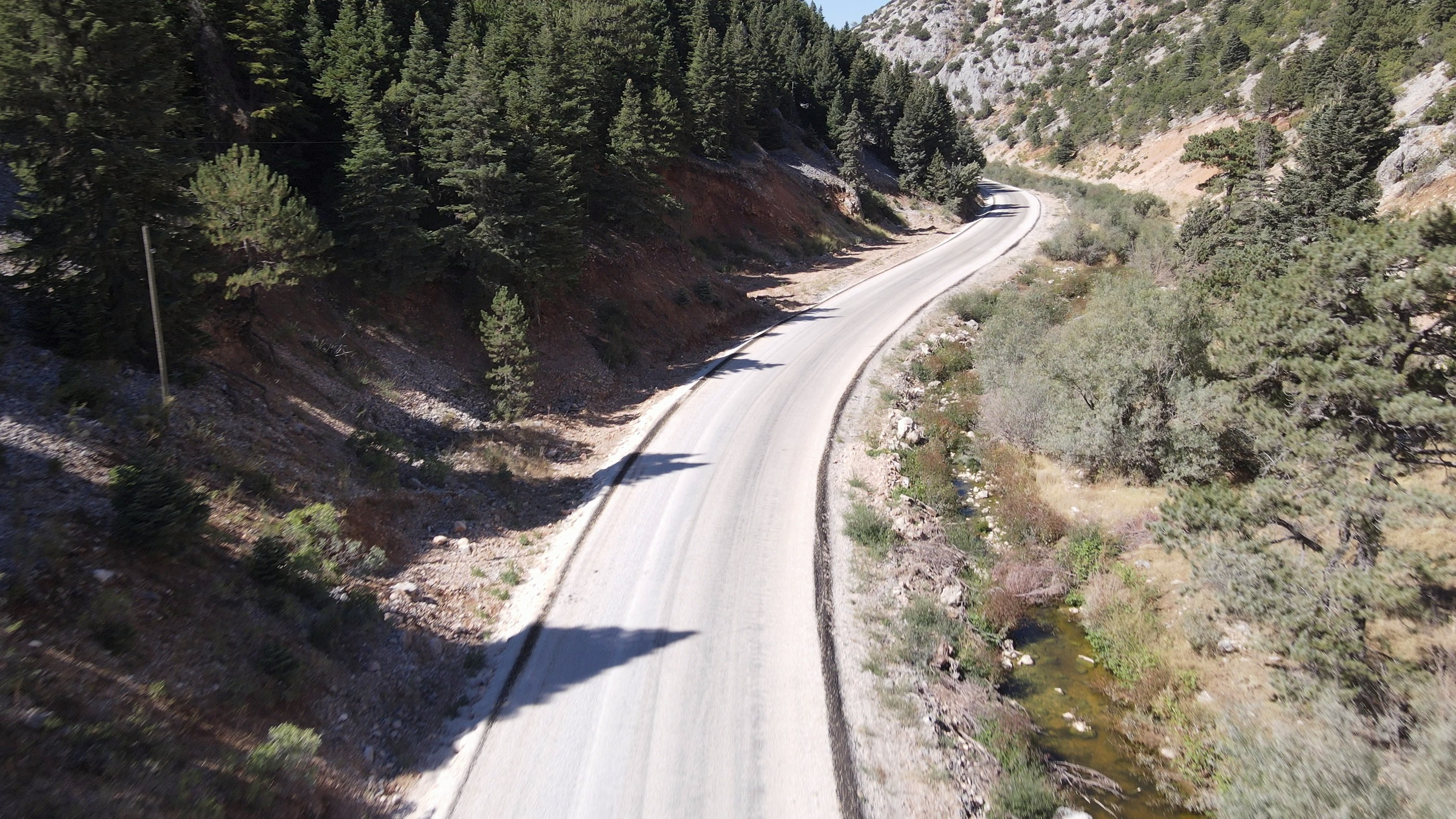 Konya Büyükşehir Bu Yıl Derebucak'a 13,4 Km Mahalle Yolu Kazandırdı