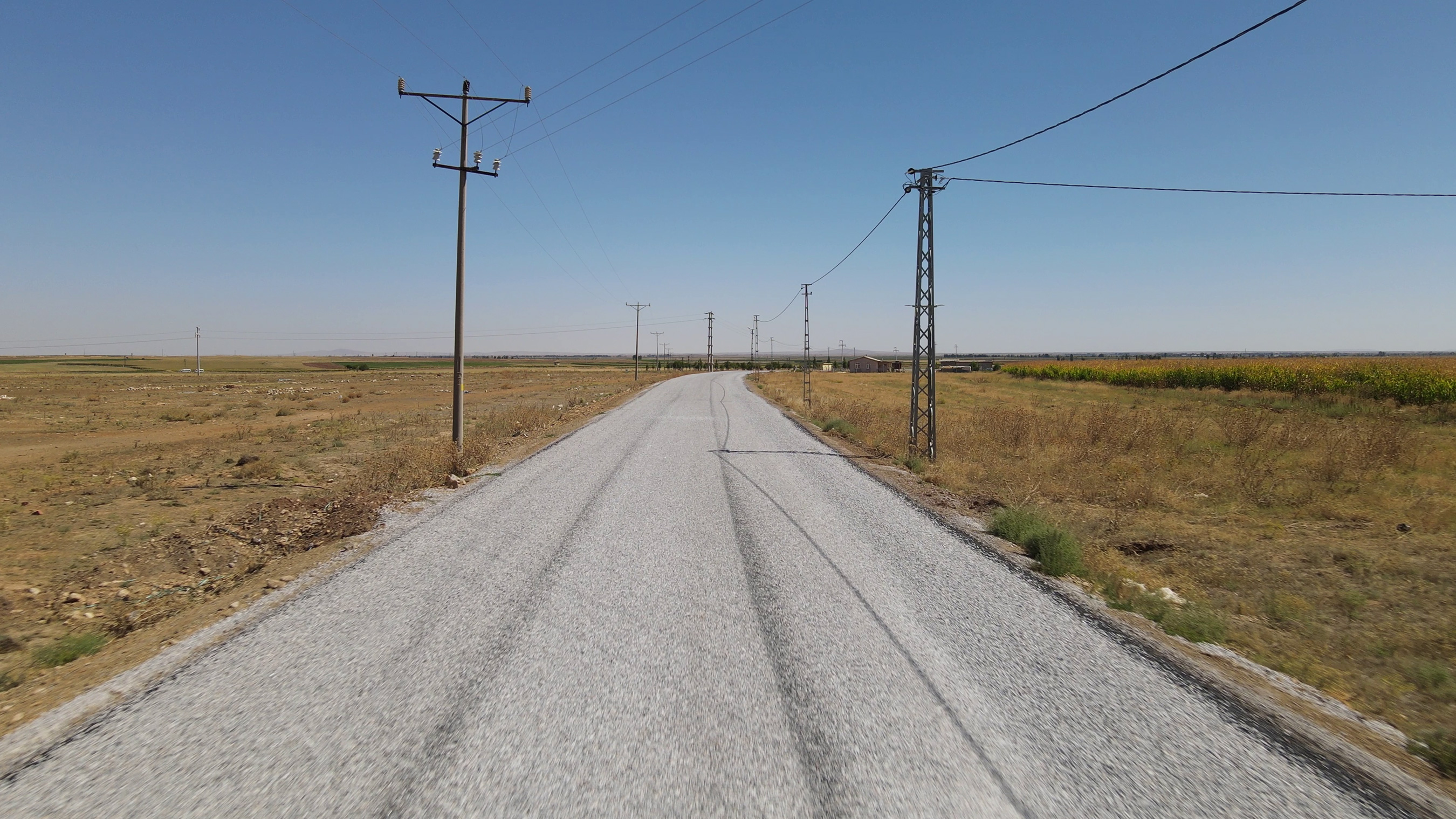 Konya Büyükşehir Kadınhanı'na 51,6 KM Mahalle Yolu Daha Kazandırdı