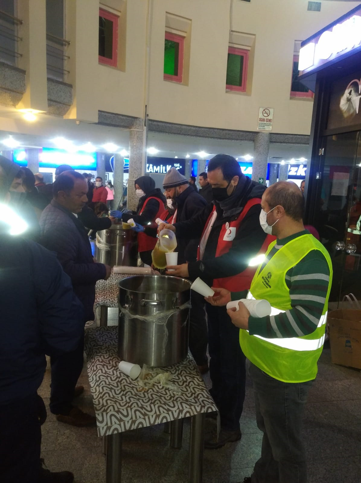 Konya Büyükşehir 31 İlçede Yolları Açık Tutmak İçin Yoğun Mesai Harcıyor