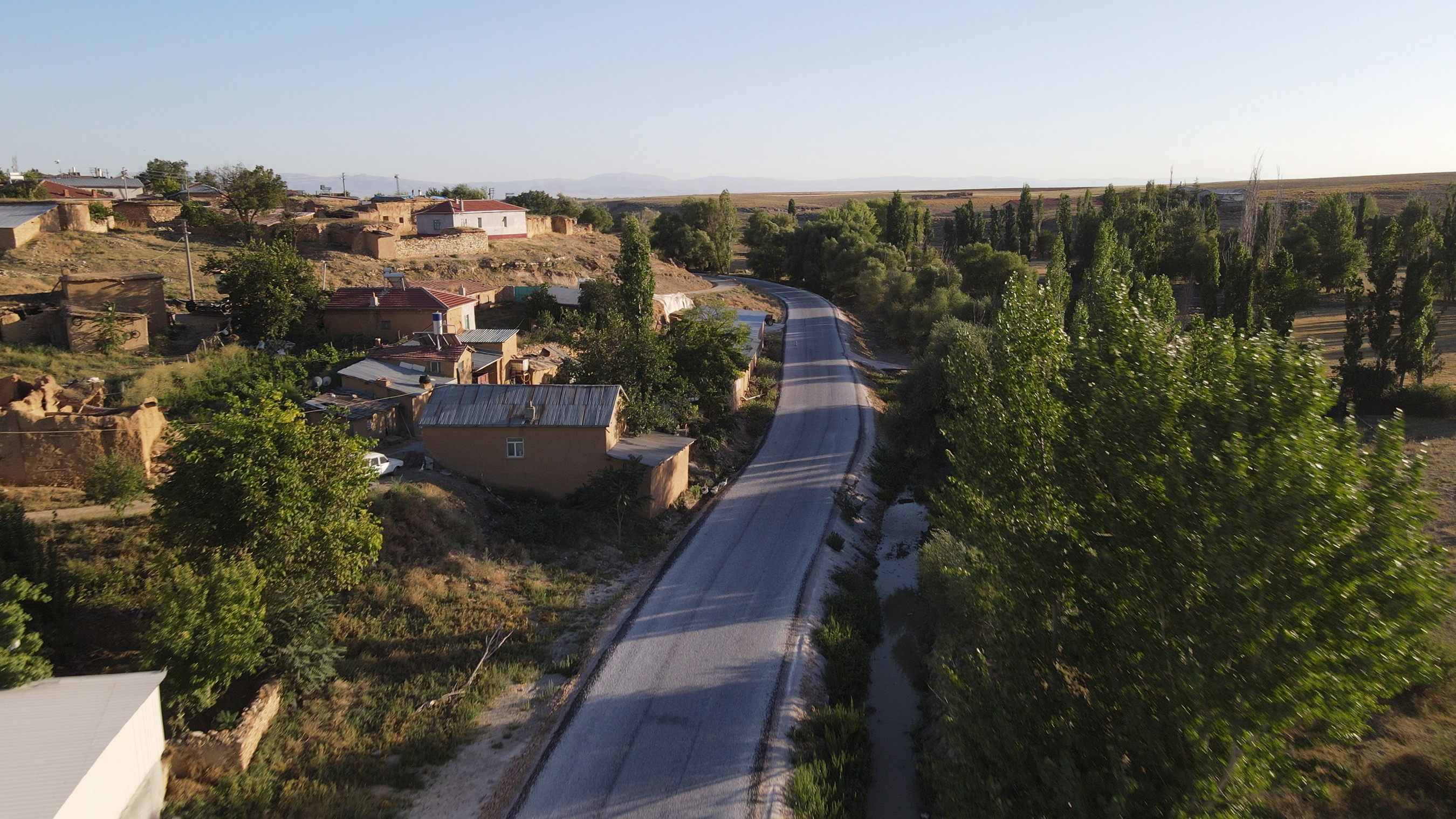 Sarayönü'nün Mahalle Yolları Artık Daha Konforlu 