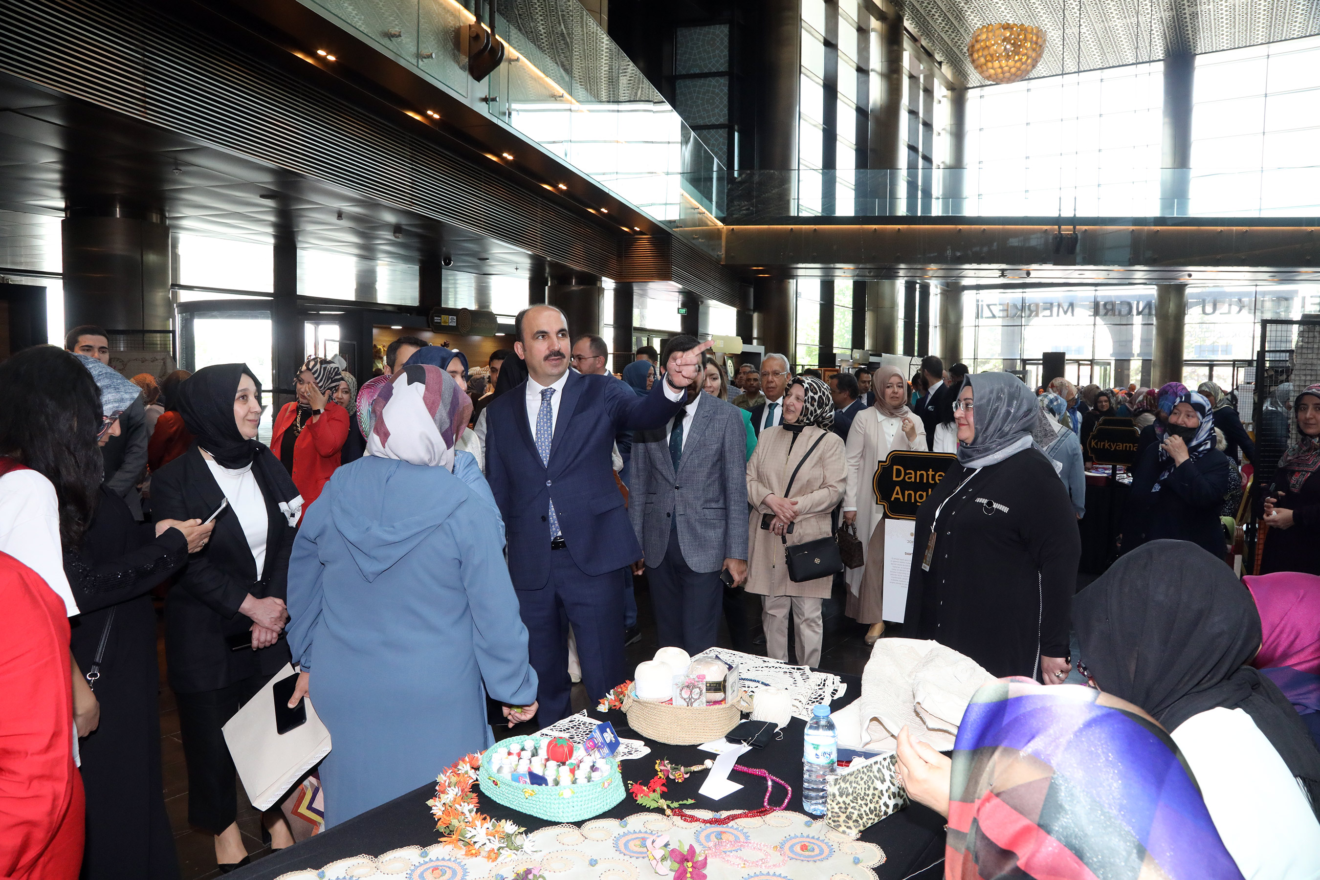 16. Altın Dokunuşlar 'Türk Dünyası' Temasıyla Açıldı