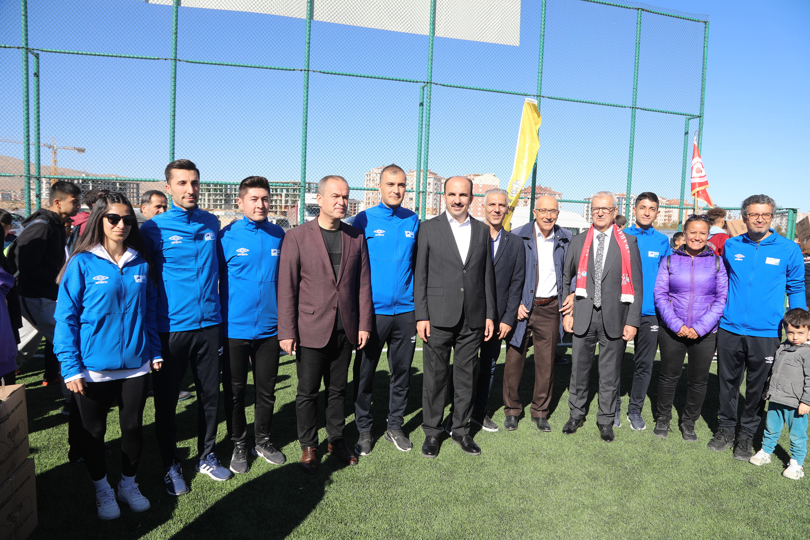 Başkan Altay Amatör Spor Kulüplerine 6,5 Milyon Liralık Malzeme Desteğinde Bulundu 