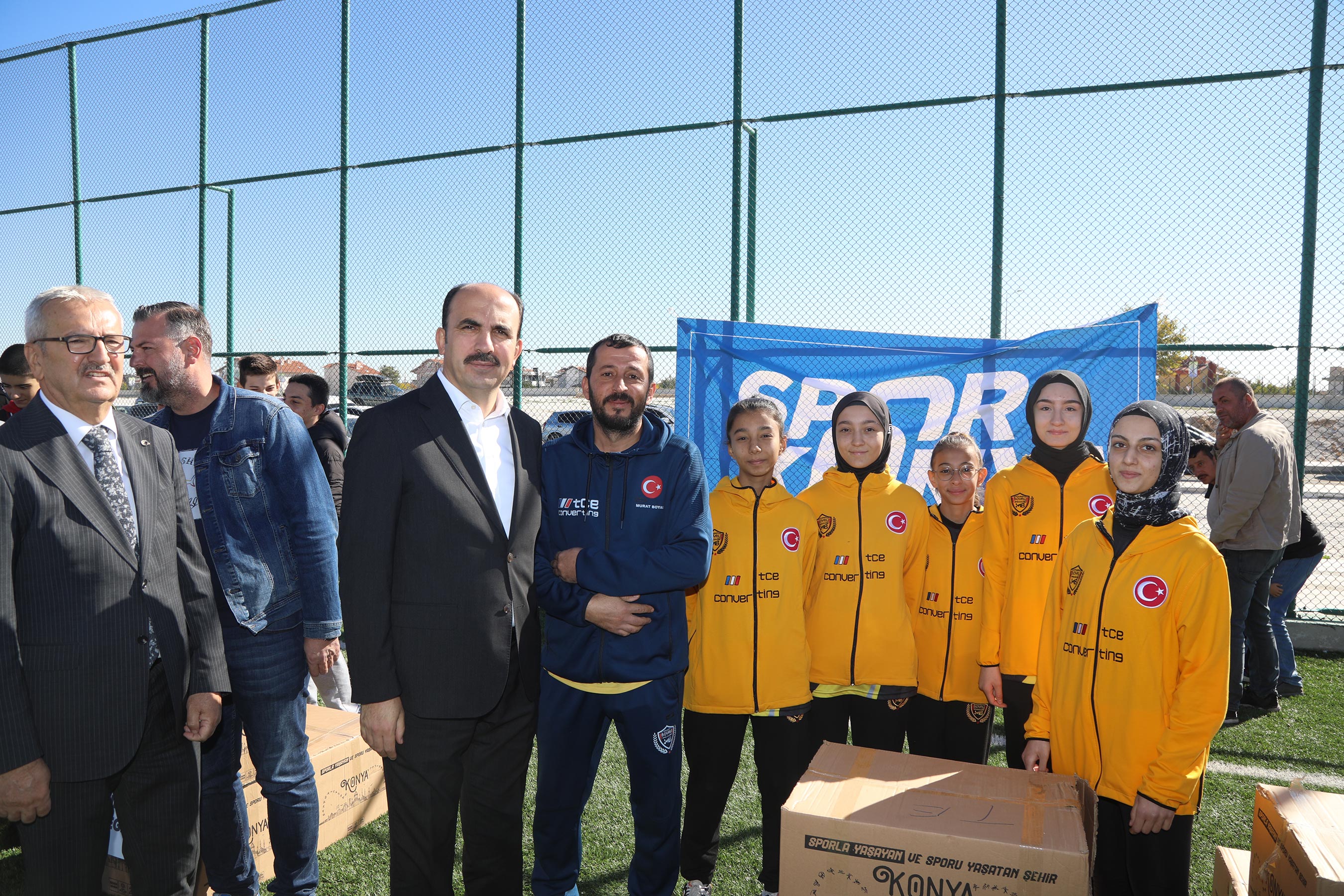 Başkan Altay Amatör Spor Kulüplerine 6,5 Milyon Liralık Malzeme Desteğinde Bulundu 