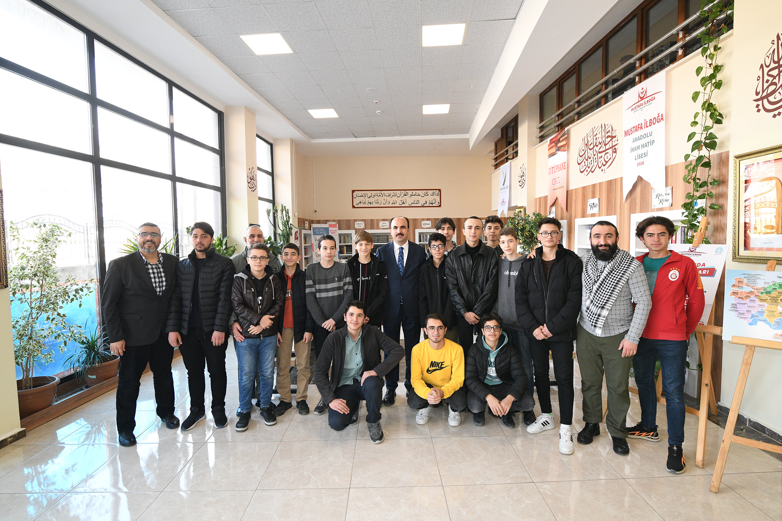 Başkan Altay: 'Yarınlarımızı İnşa Edecek Gençlerimize Güveniyorum'