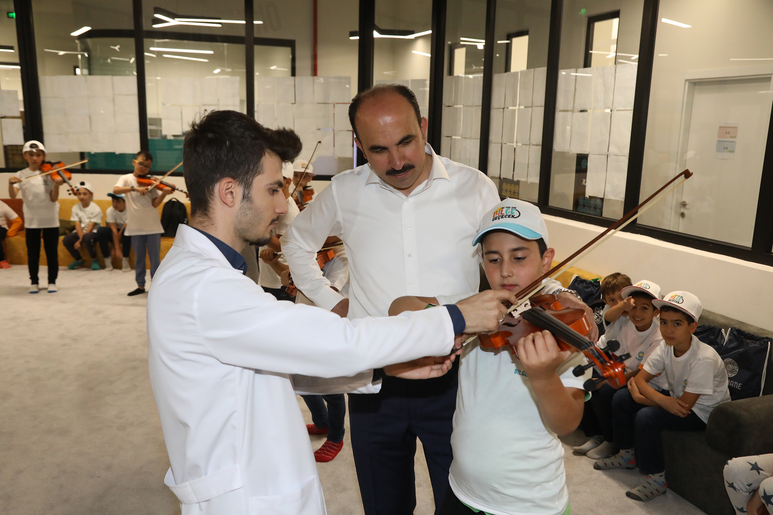 Başkan Altay: 'Amacımız Vatanını, Milletini Seven Bireyler Yetiştirebilmek'