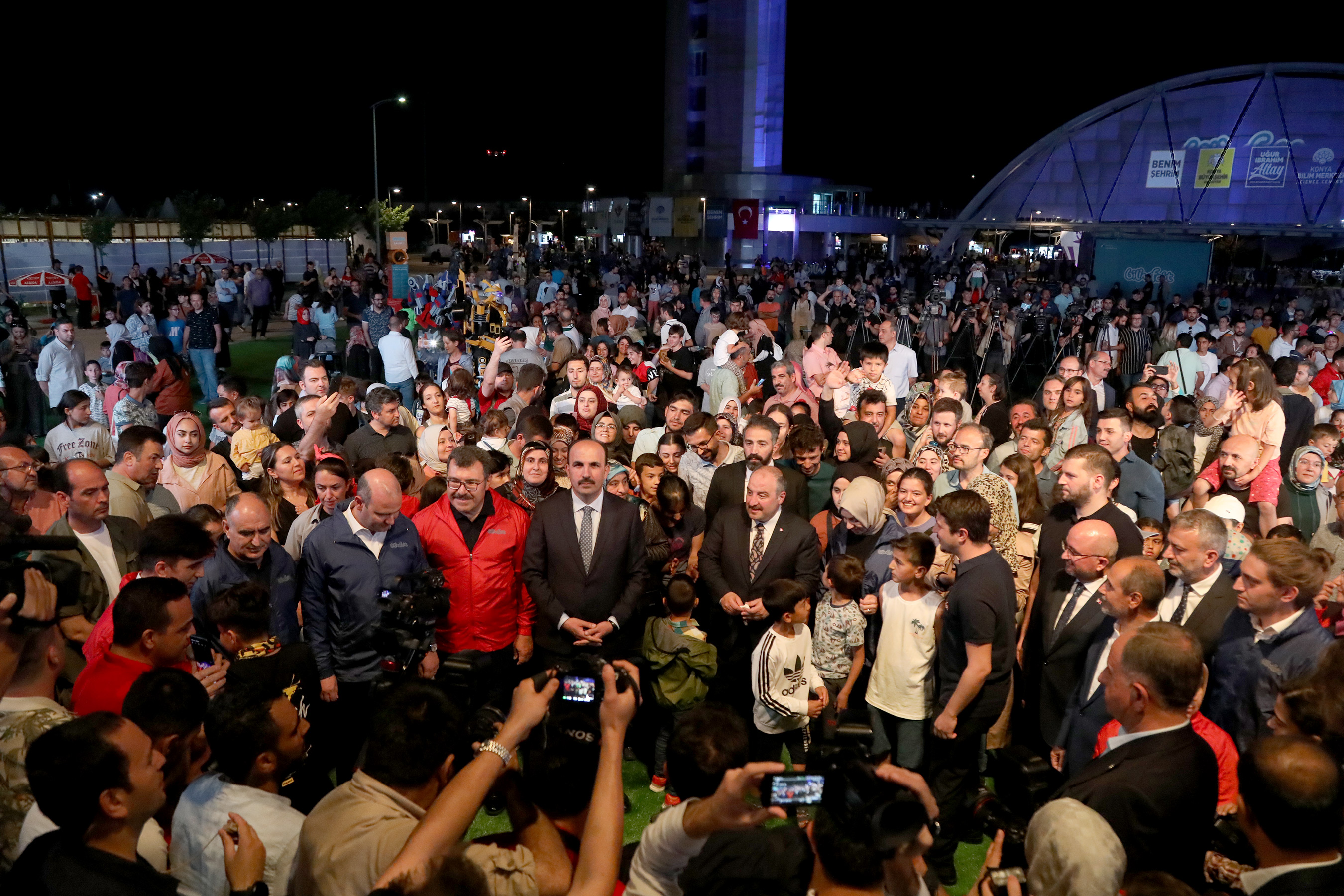 Bakan Varank: 'Konya'da Yaktığımız Bilim Meşalesi Ülkenin Dört Bir Köşesine Yayıldı'