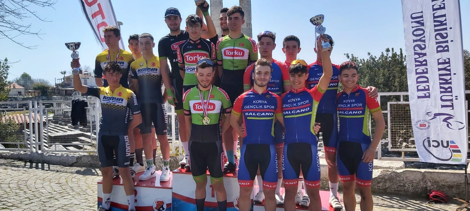 Pedallarımızdan 3 Derece Birden