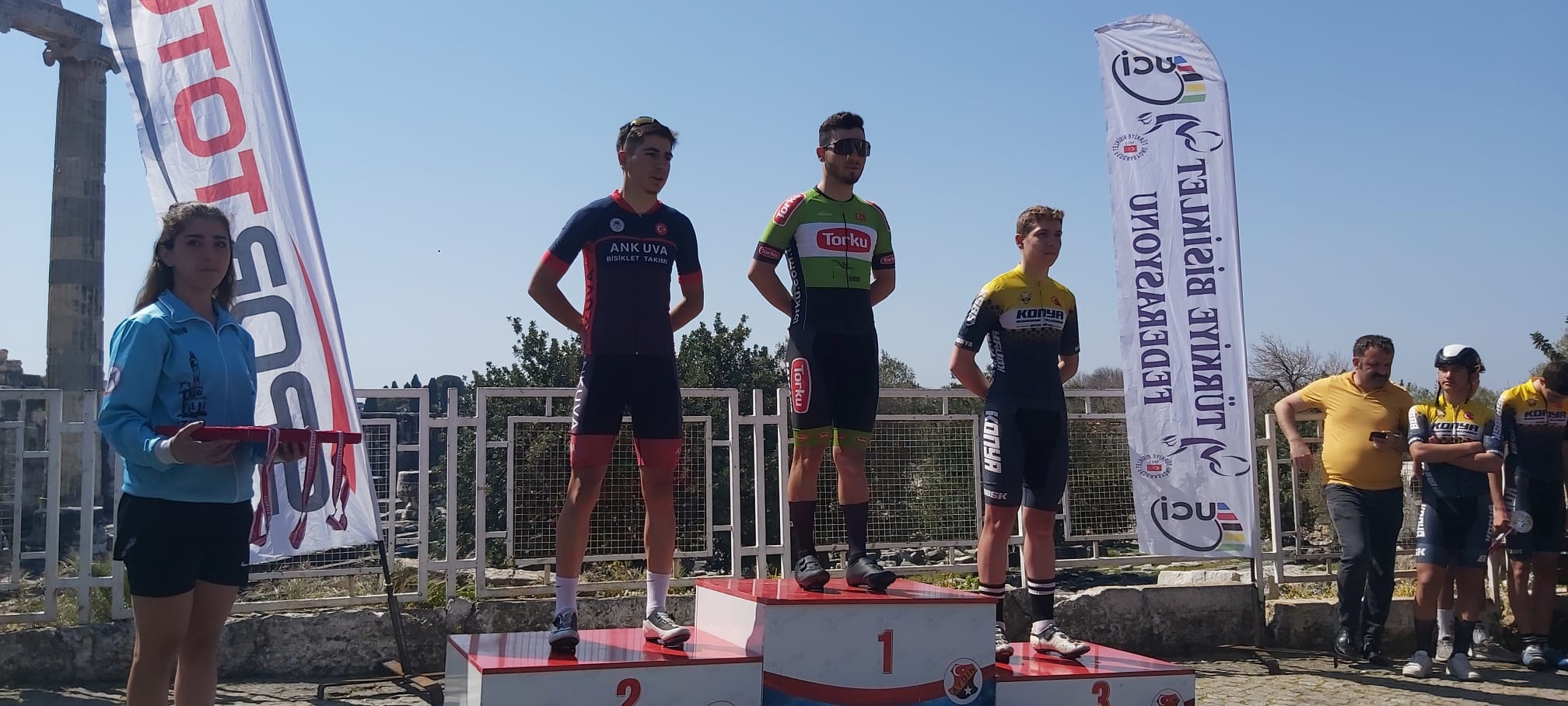 Pedallarımızdan 3 Derece Birden