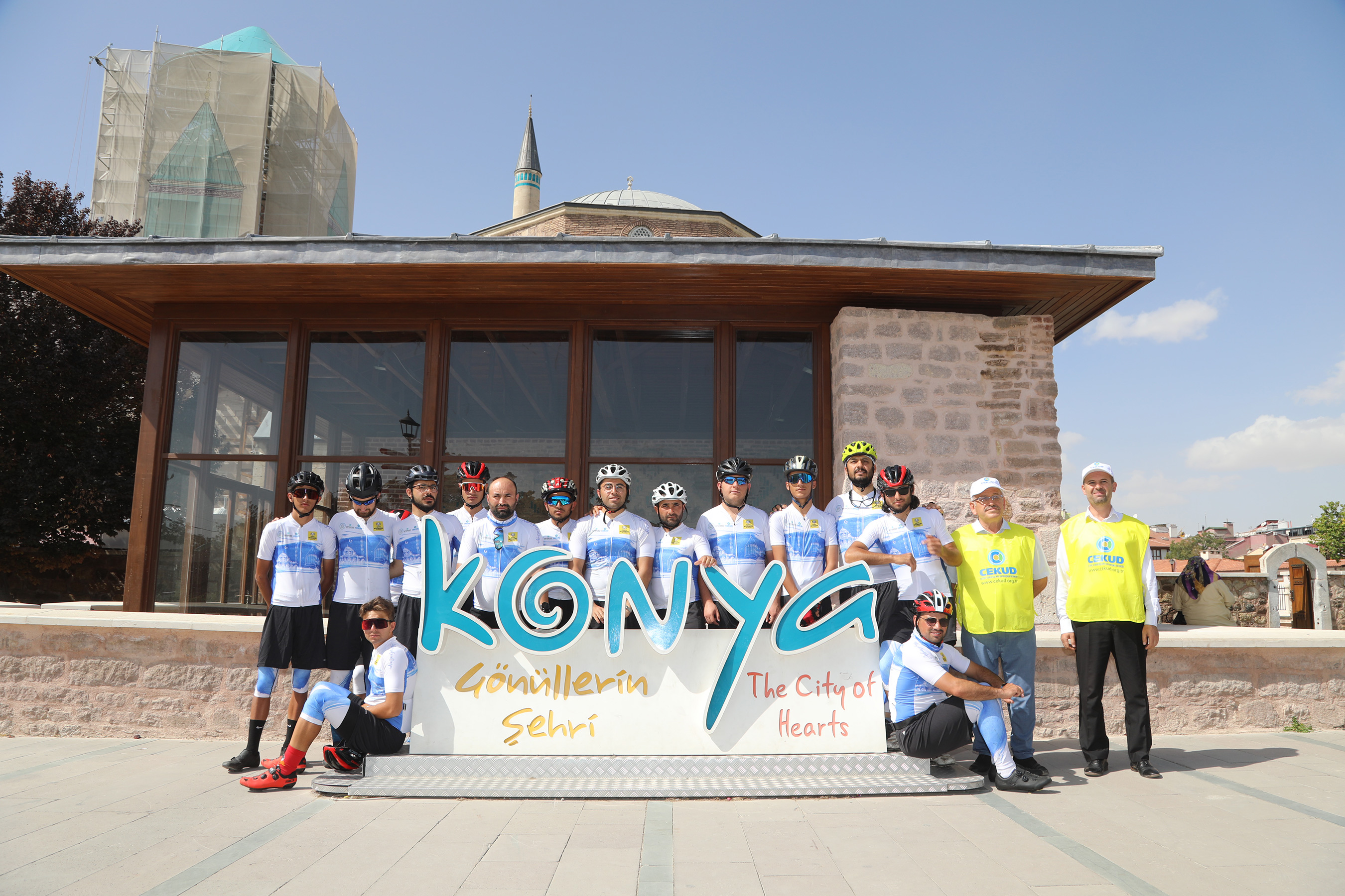 İstanbul'dan Konya'ya Pedal Çevirdiler