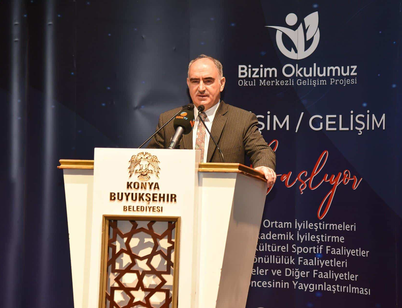 'Bizim Okulumuz' ve 'Başarmaya Hazırım' Projeleri Tanıtıldı