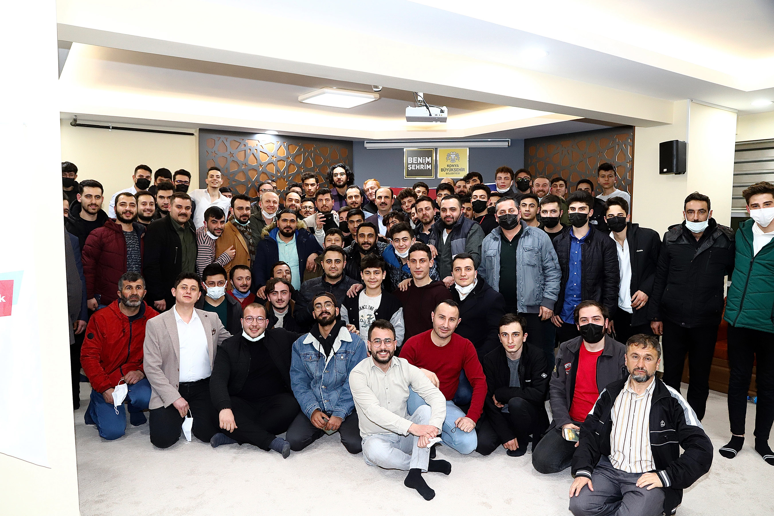 Başkan Altay Çalışan Gençlerle Buluştu