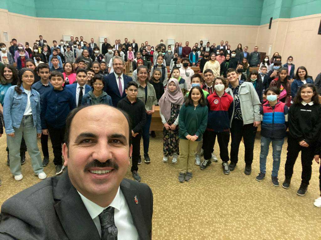 Başkan Altay:  'Yarınlarımız İçin Şehrimizi Çocuklarla Birlikte Yönetiyoruz'