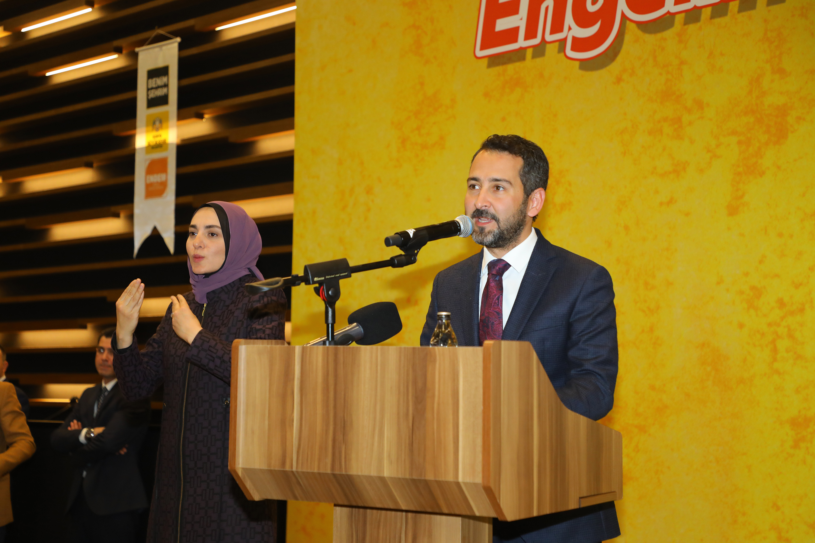 Konya'daki Engelli Derneklerinin Üyeleri Engelliler Günü Programında Buluştu