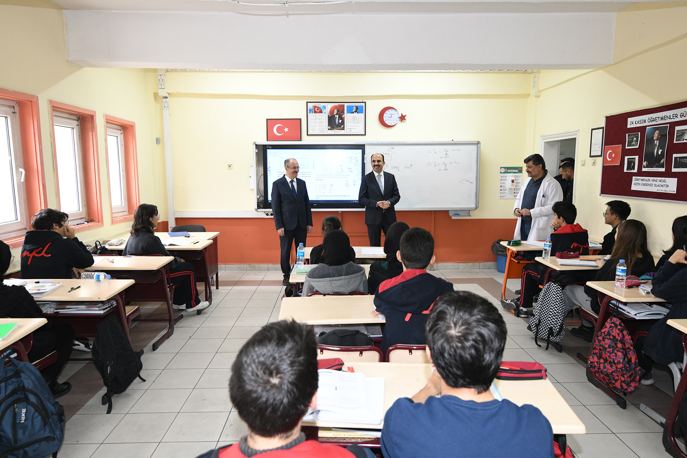 Başkan Altay Meram Fen Lisesi Öğrencileriyle Buluştu
