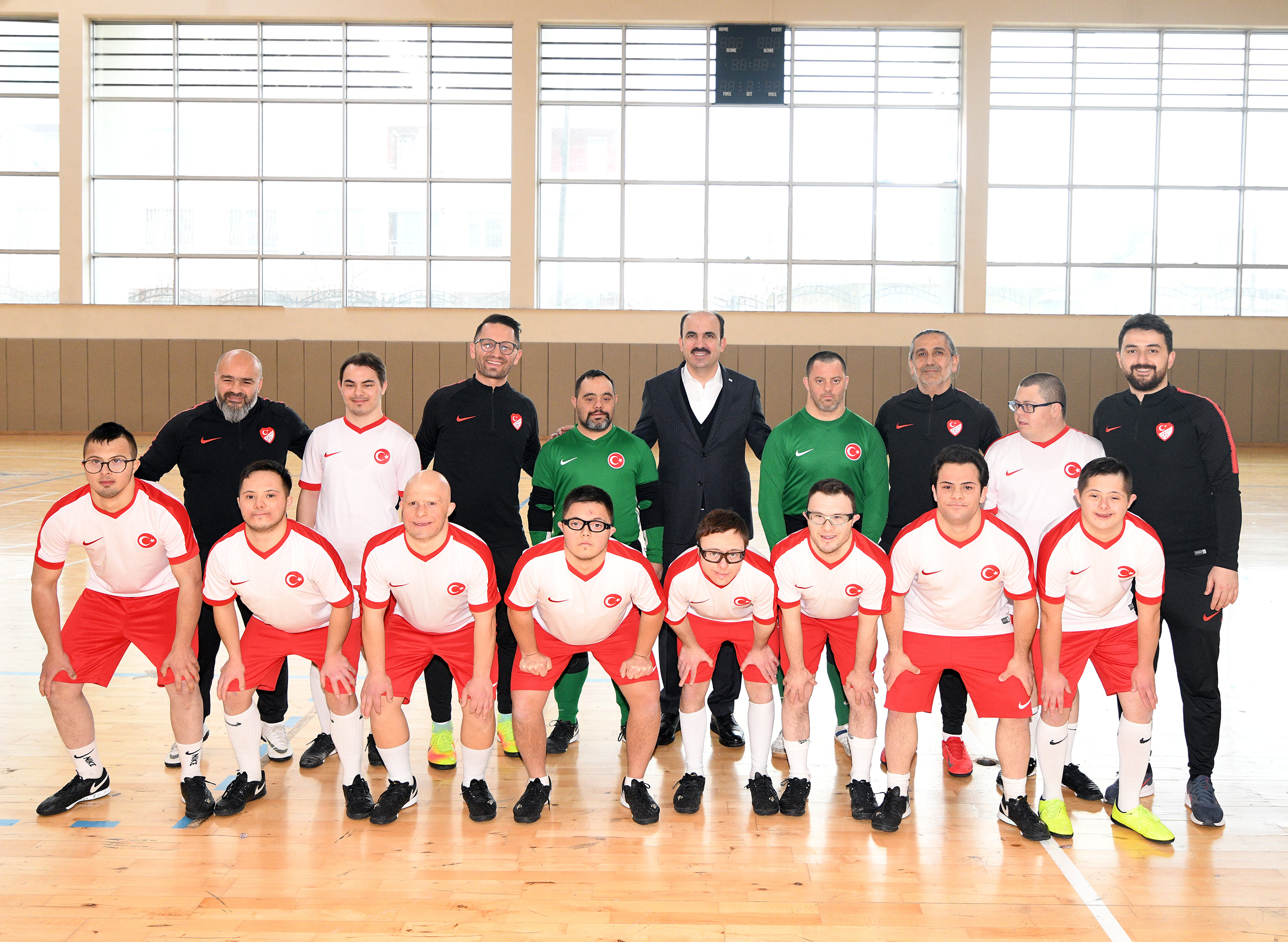 Başkan Altay Down Sendromlular Futsal Milli Takımı Kampını Ziyaret Etti