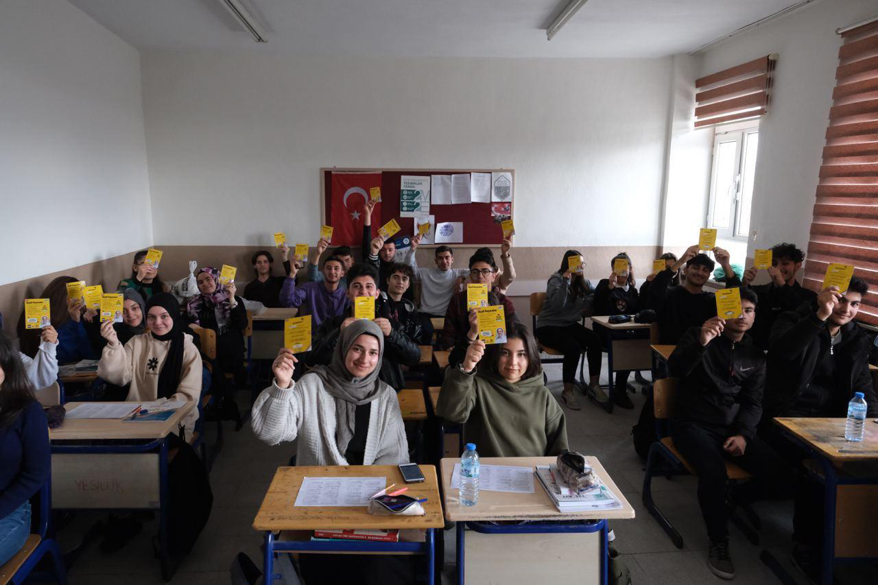Başkan Altay'dan Üniversiteye Hazırlanan Lise Öğrencilerine Bir Müjde Daha 