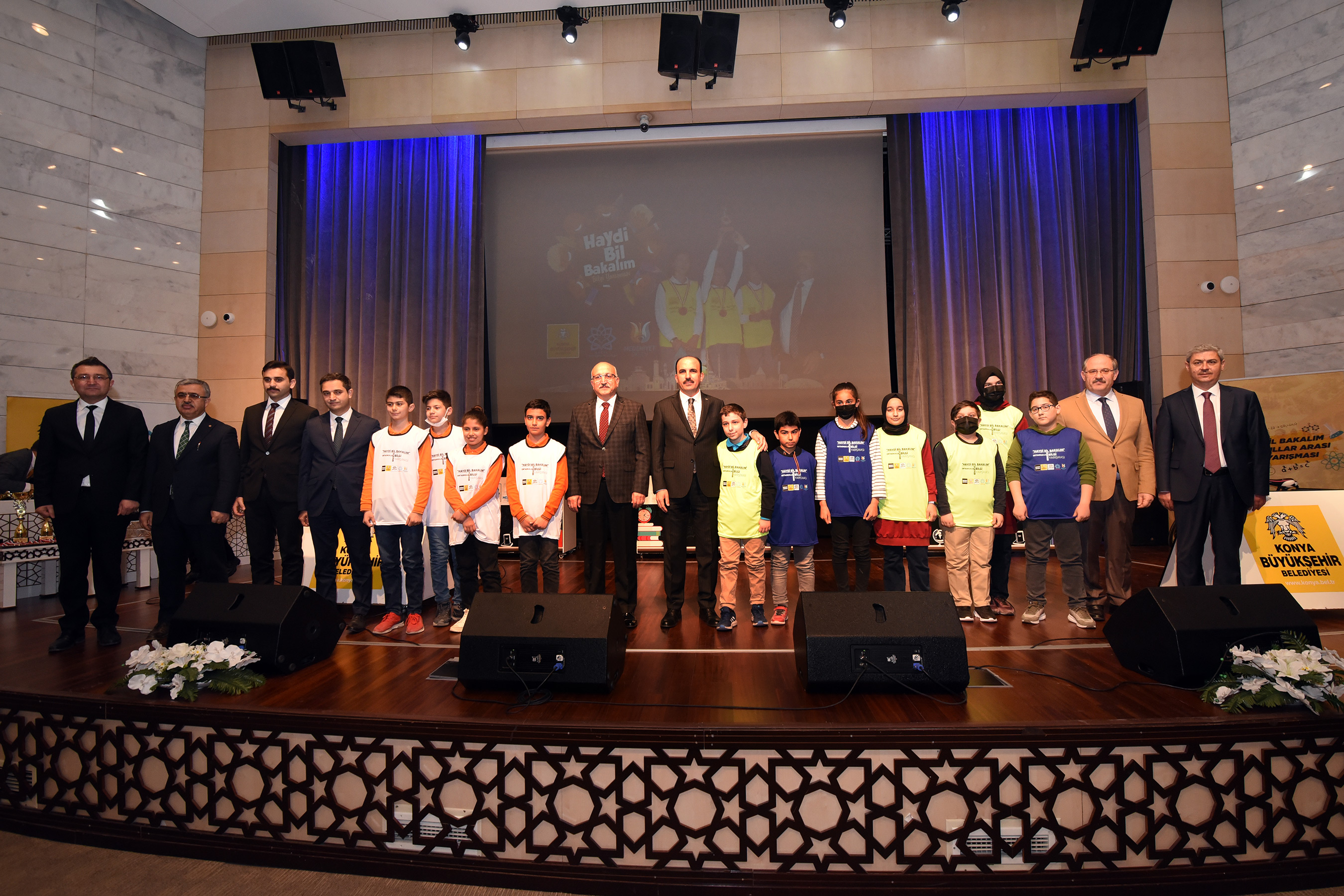 Başkan Altay 'Haydi Bil Bakalım' Finalinde Öğrencilerin Heyecanına Ortak Oldu 