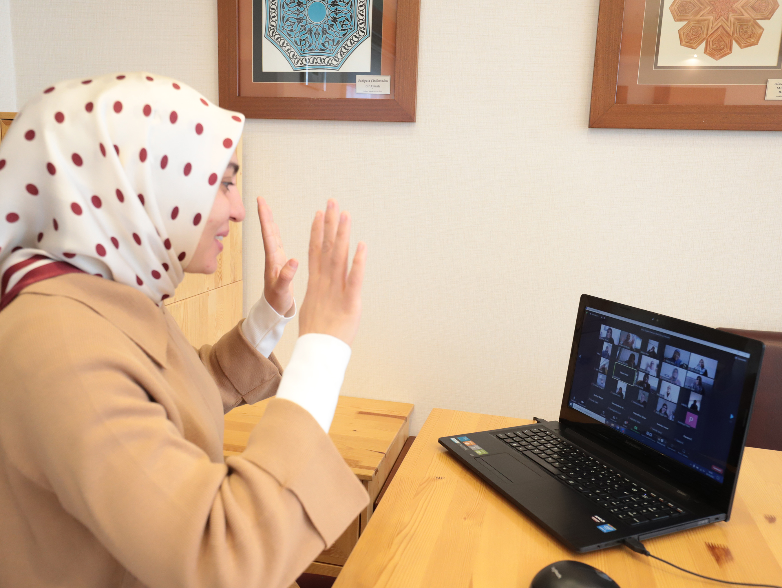 KOMEK'ten İşitme Engelliler İçin Kadın İlmihali Kursu