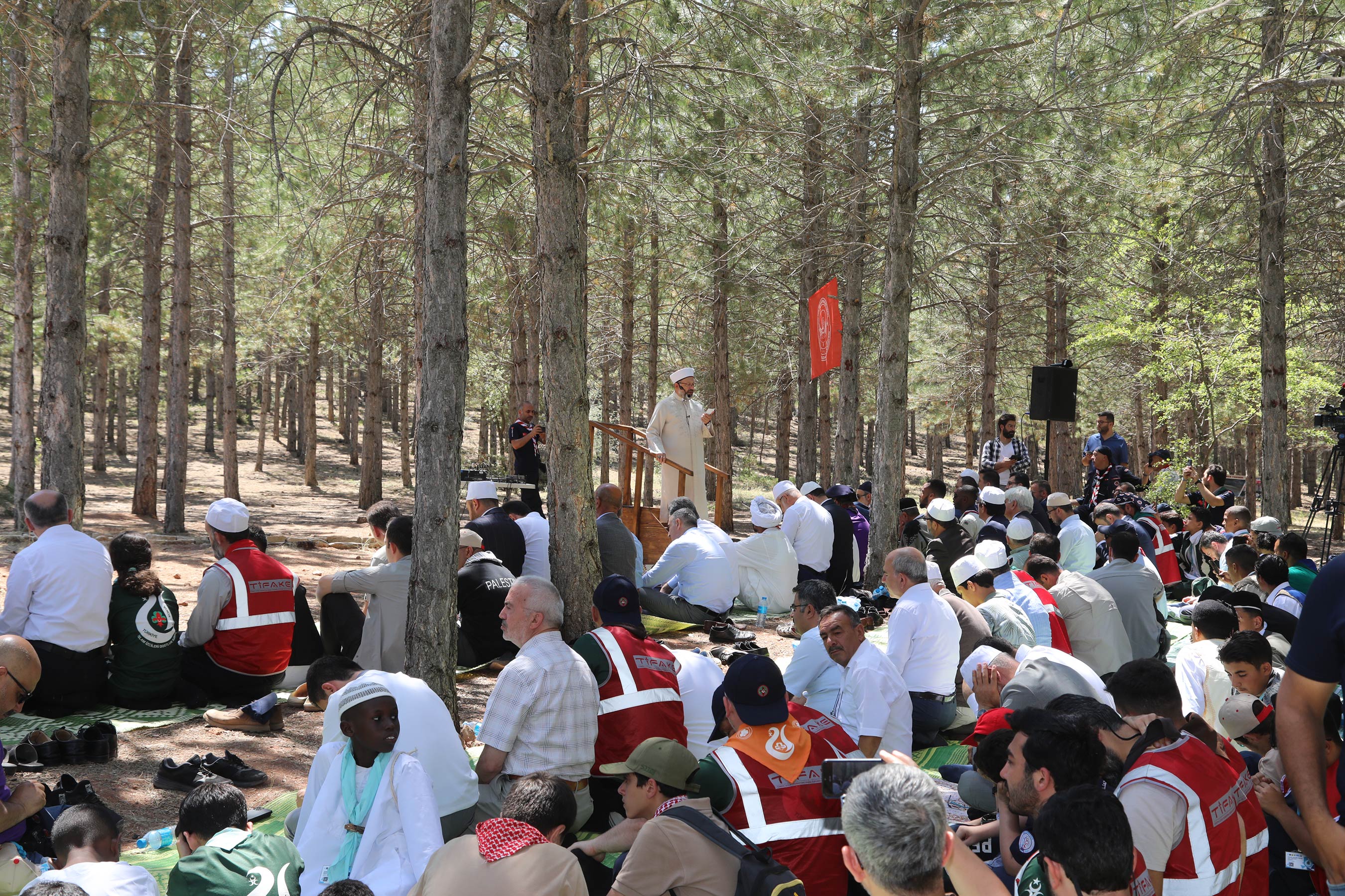 Diyanet İşleri Başkanı Erbaş Konya'da Dünya İzcilerine Cuma Namazı Kıldırdı