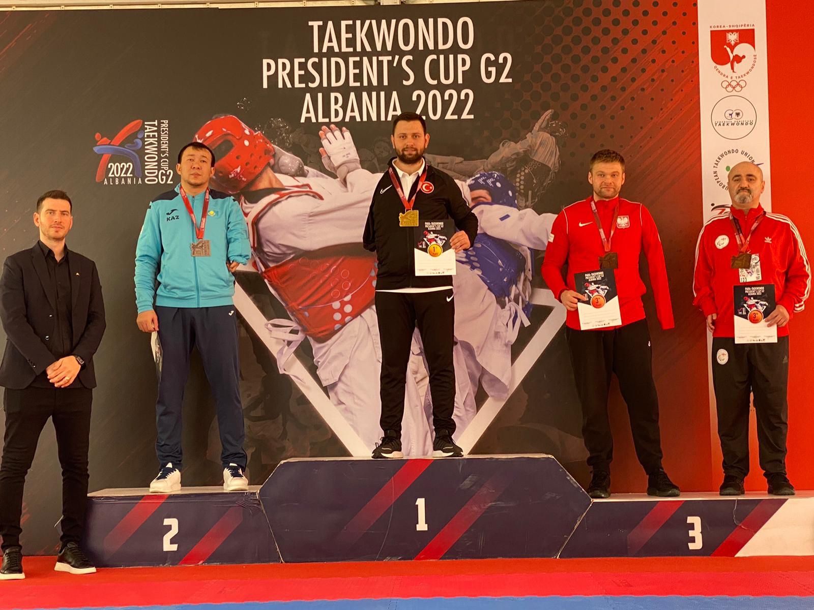 Genç Taekwondocularımız ve Judocularımız Başarılarıyla Göz Dolduruyor