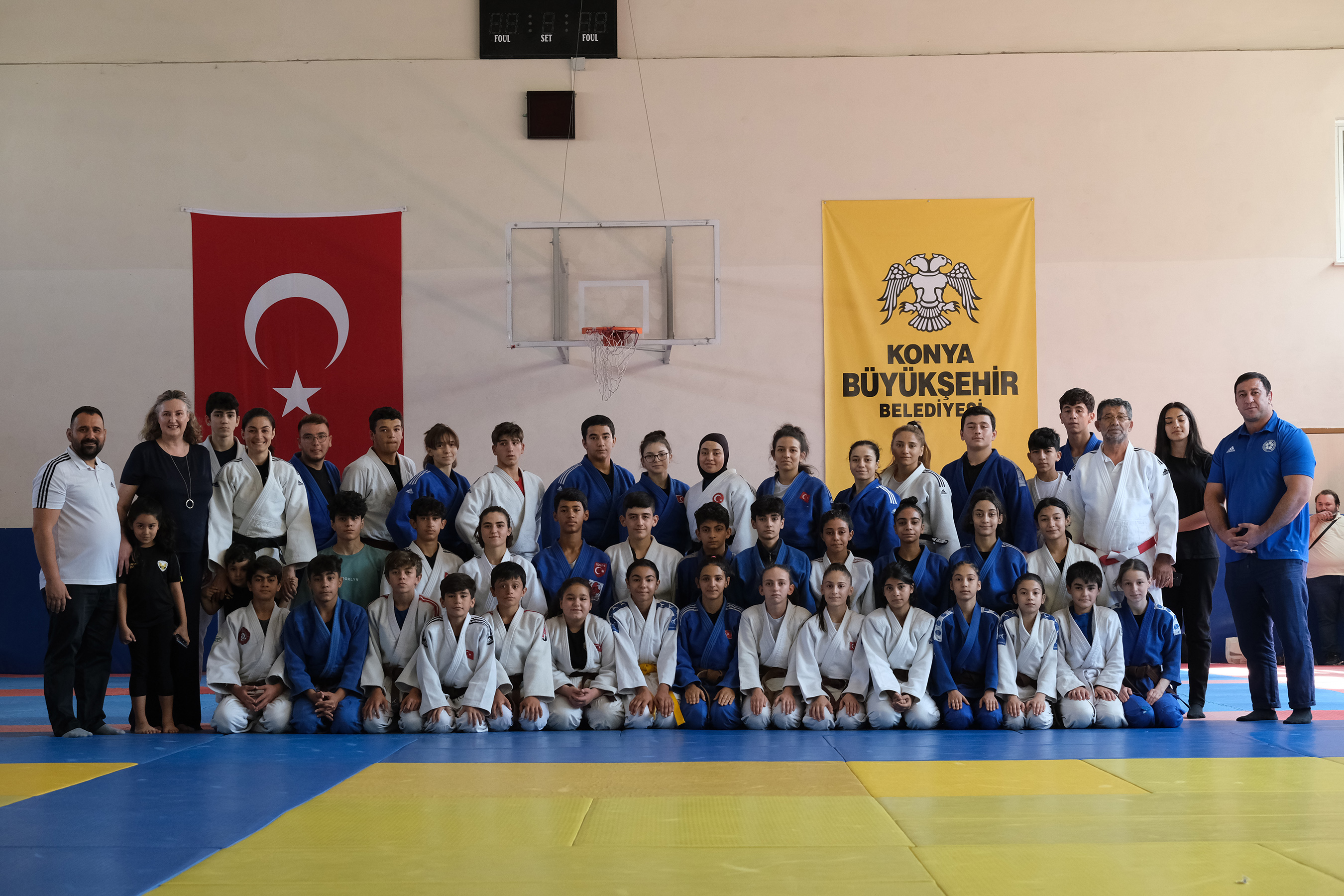 Dünya Judo Federasyonu Organizasyon Kurulu Başkanı'ndan Büyükşehir Belediyespor'a Ziyaret