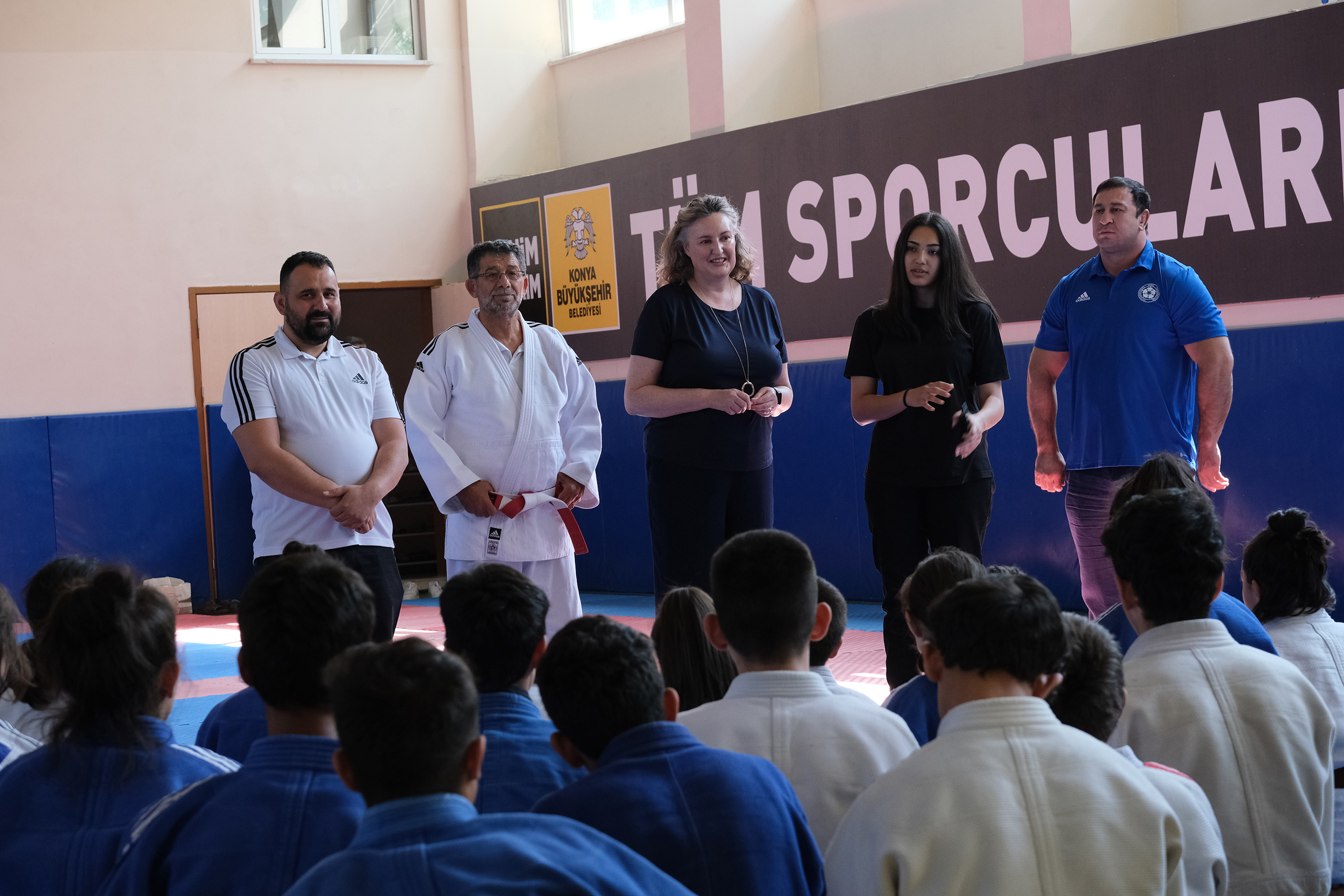 Dünya Judo Federasyonu Organizasyon Kurulu Başkanı'ndan Büyükşehir Belediyespor'a Ziyaret