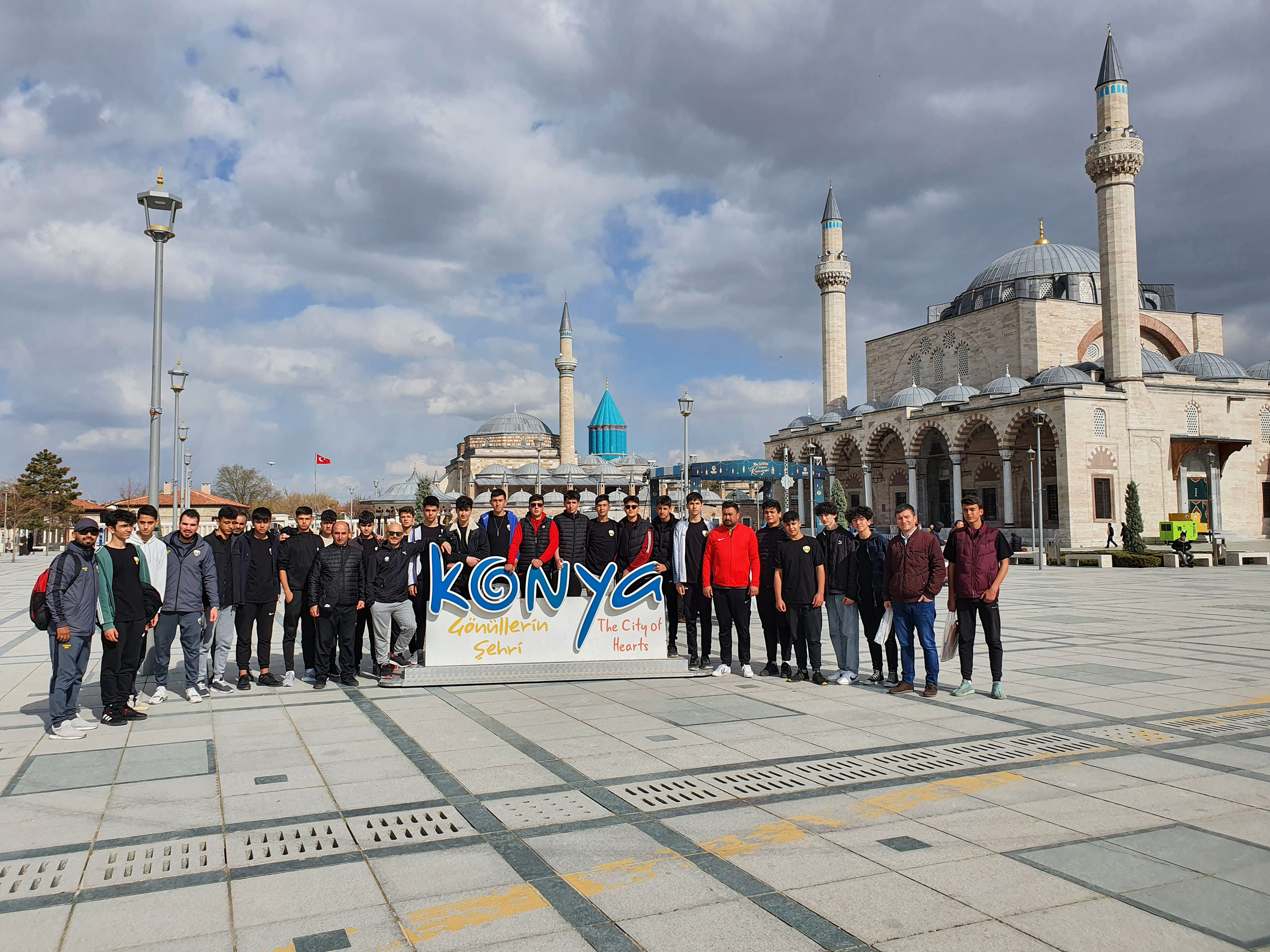 Genç Voleybolcular Gelişim Kampında Buluştu