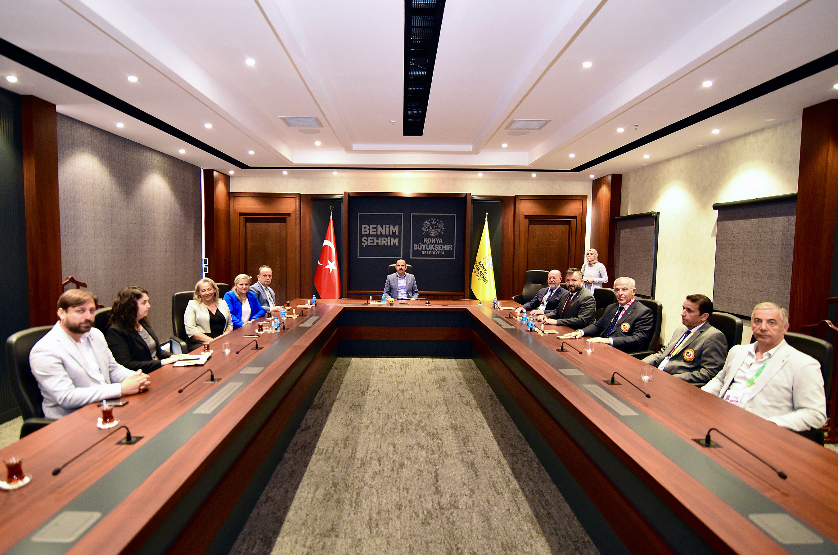 Dünya Karate Federasyonu Başkanı Espinos Başkan Altay'la Buluştu