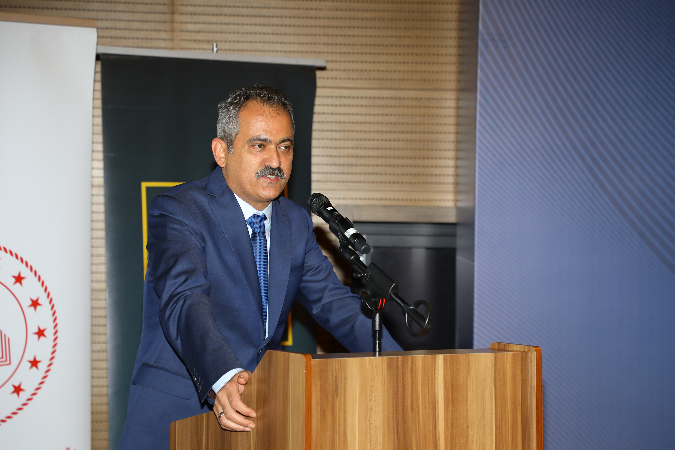 Konya Büyükşehir Mesleki Eğitimi Tercih Eden 5 Bin Öğrenciye Ayda 300 TL Burs Verecek
