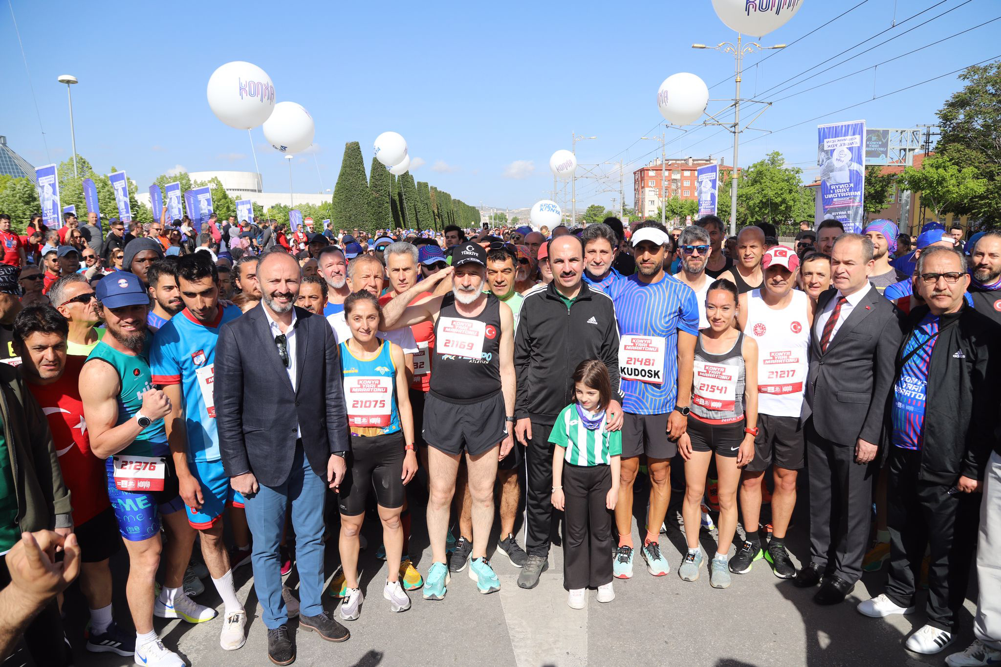 Konya'da Binlerce Sporcunun Katılımıyla Yarı Maraton Coşkusu Yaşandı 