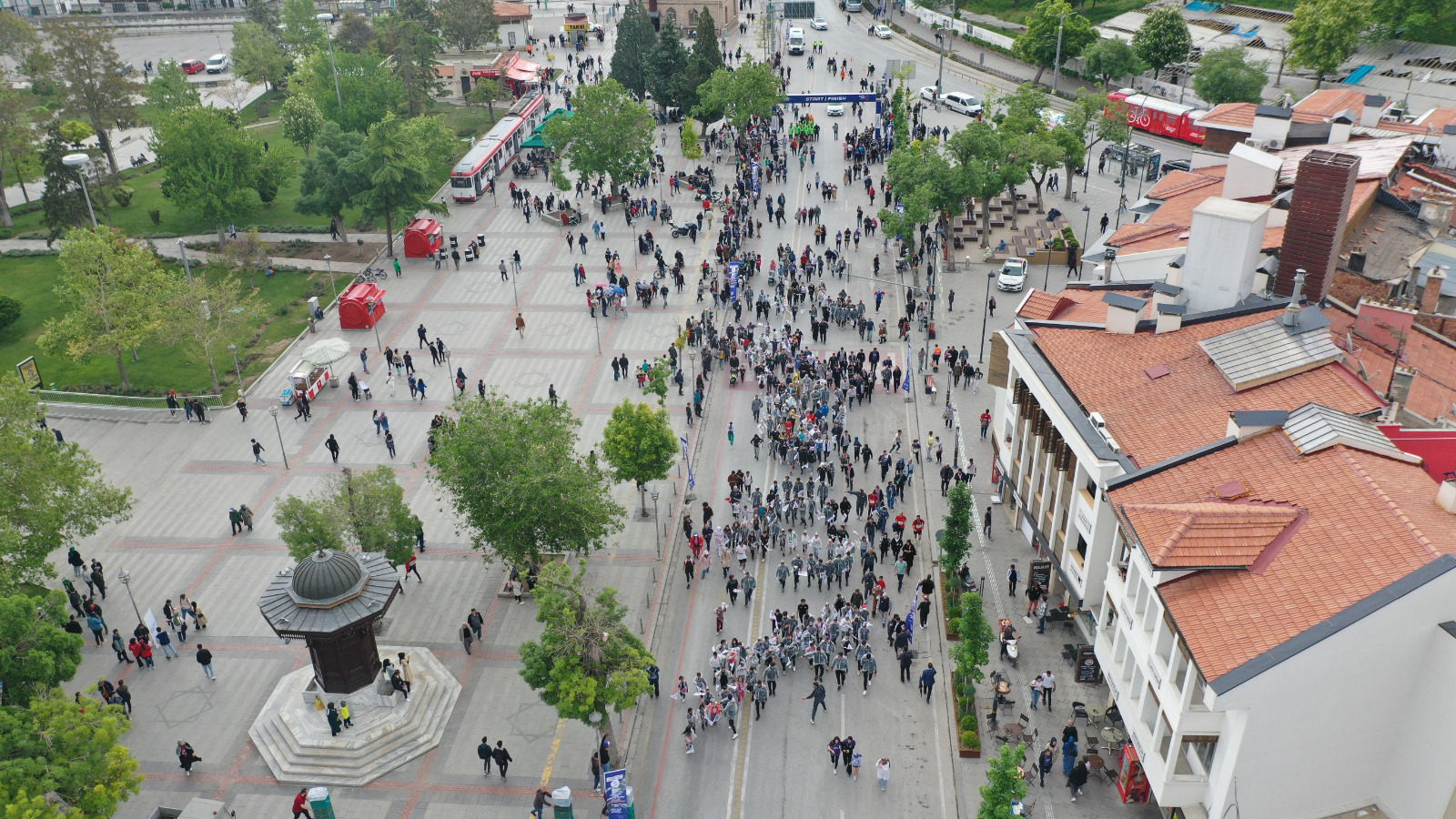 Konya'da Binlerce Sporcunun Katılımıyla Yarı Maraton Coşkusu Yaşandı 