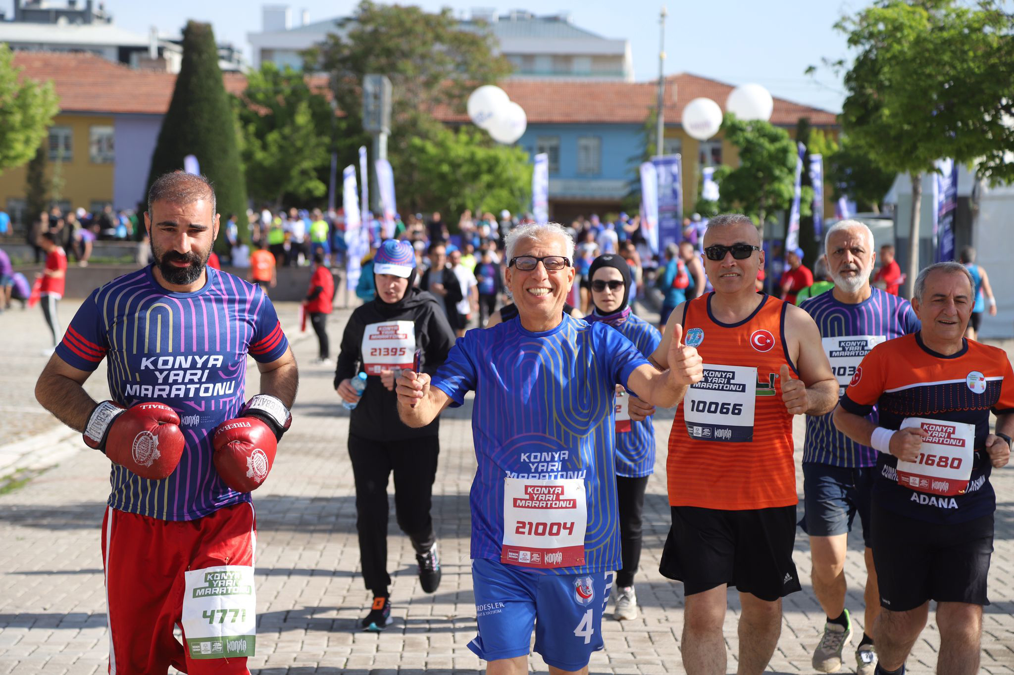 Konya'da Binlerce Sporcunun Katılımıyla Yarı Maraton Coşkusu Yaşandı 