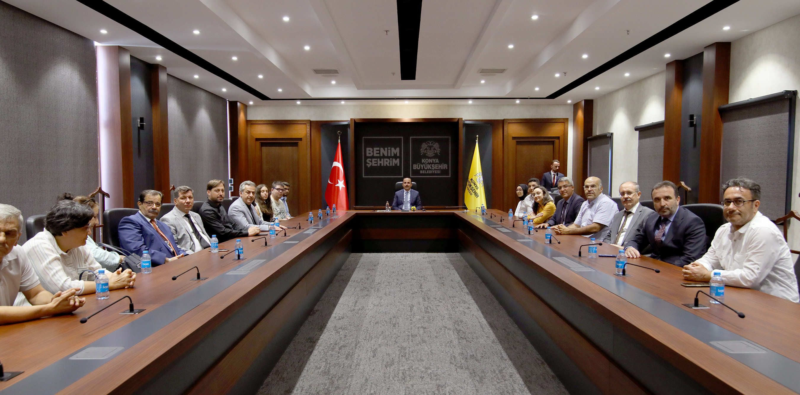Başkan Altay YKS'de İlk 100'e Giren Konyalı Öğrencilerle Buluştu 