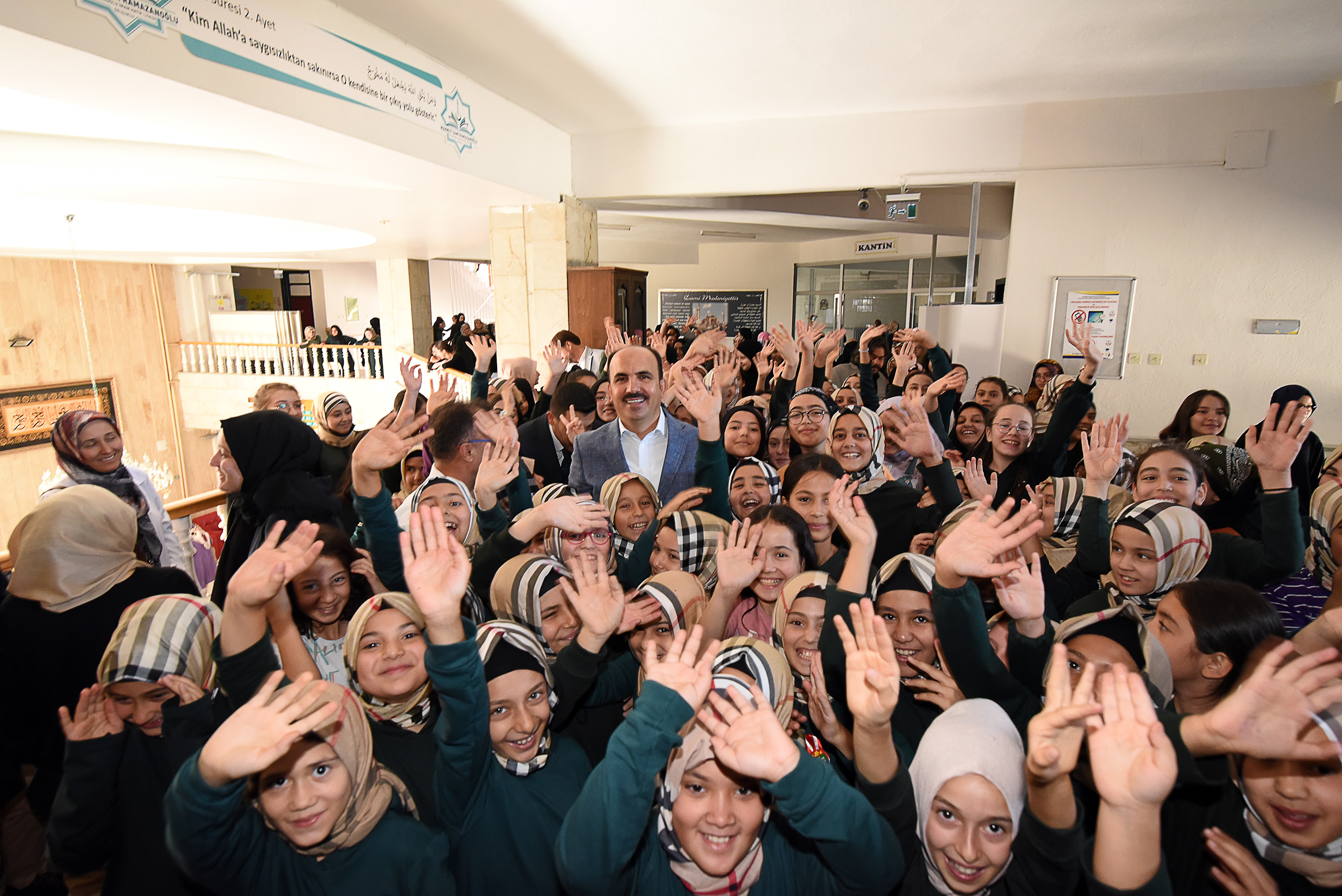 Başkan Altay: 'Yarınlar İçin En Büyük Ümidimiz Gençlerdir'  