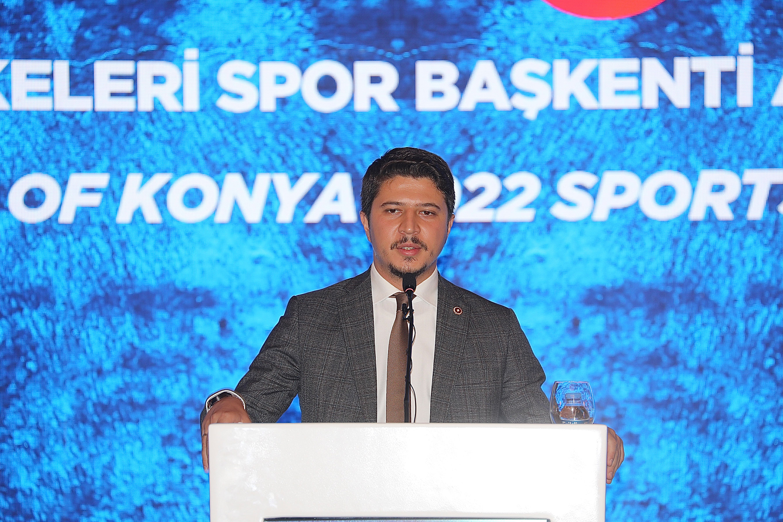 Bakan Kasapoğlu: 'Konya'da Dünyanın En Modern Altyapılarına Meydan Okuyabilecek Bir Rekabet Gücü Var'