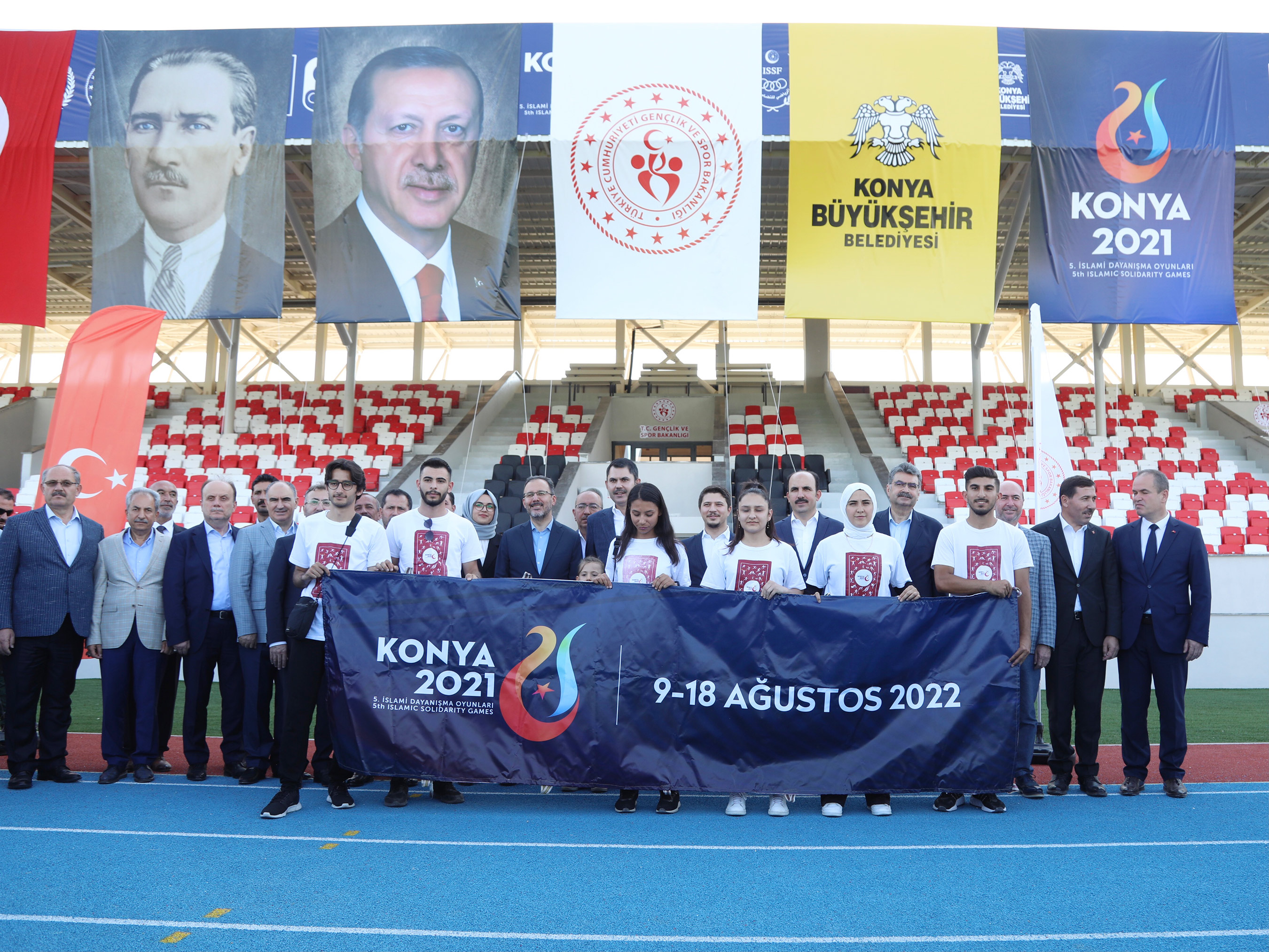 Konya'ya Dünya Standartlarında Atletizm Pistinin Açılışı Yapıldı