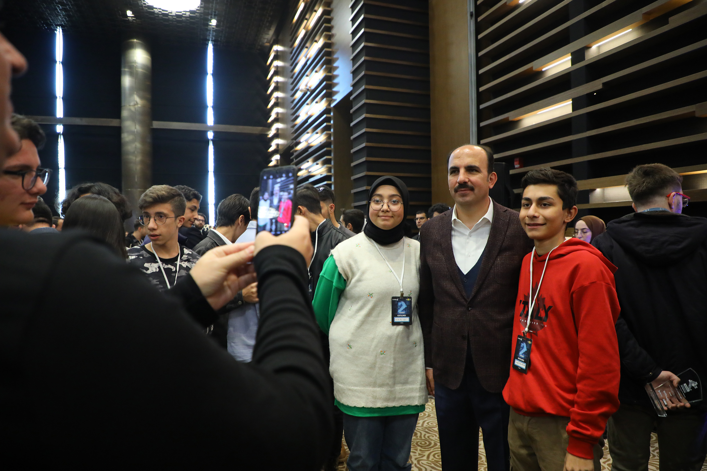 Başkan Altay: 'Sizler Türkiye'yi Çok Daha Büyük ve Güçlü Hale Getireceksiniz'