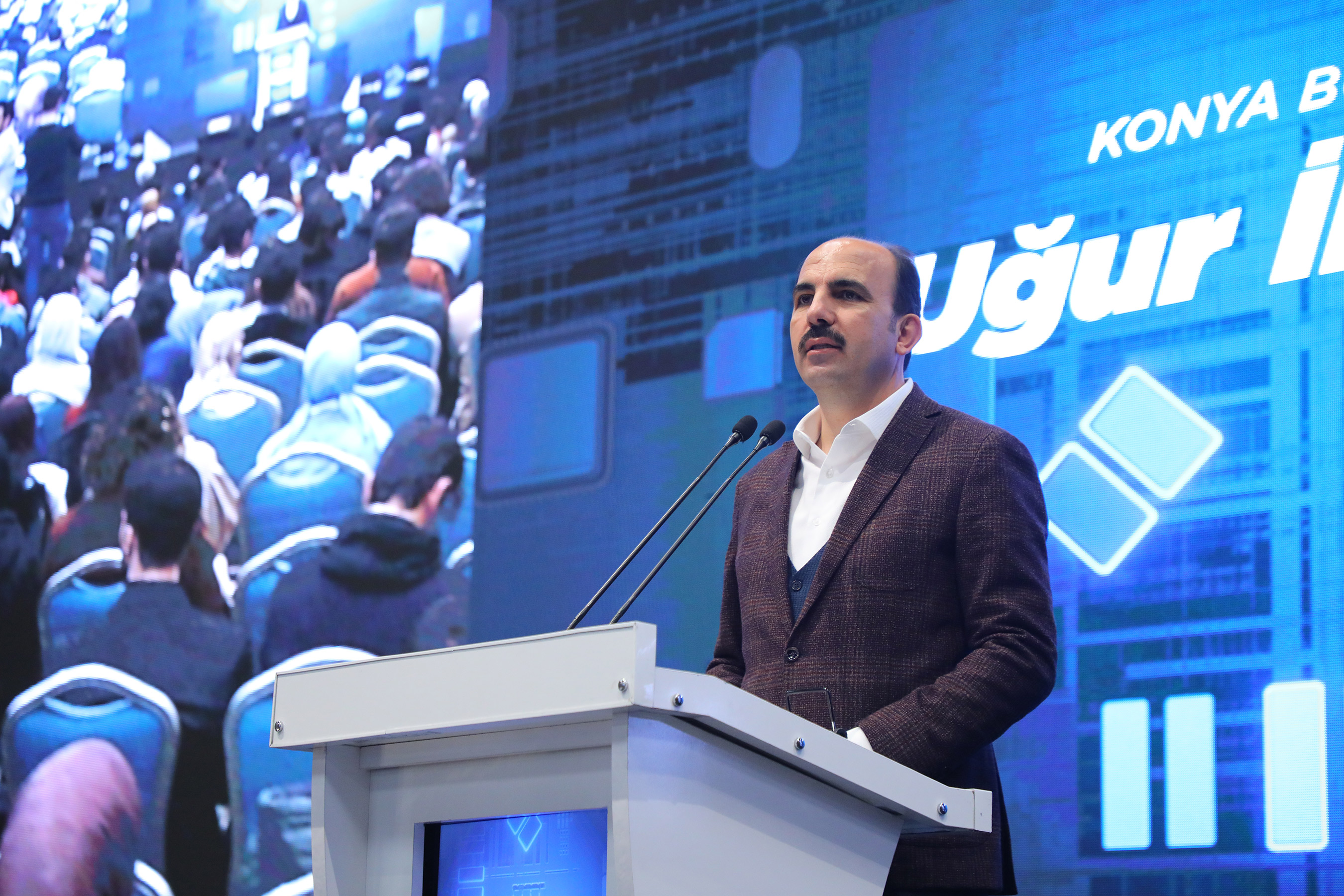 Başkan Altay: 'Sizler Türkiye'yi Çok Daha Büyük ve Güçlü Hale Getireceksiniz'