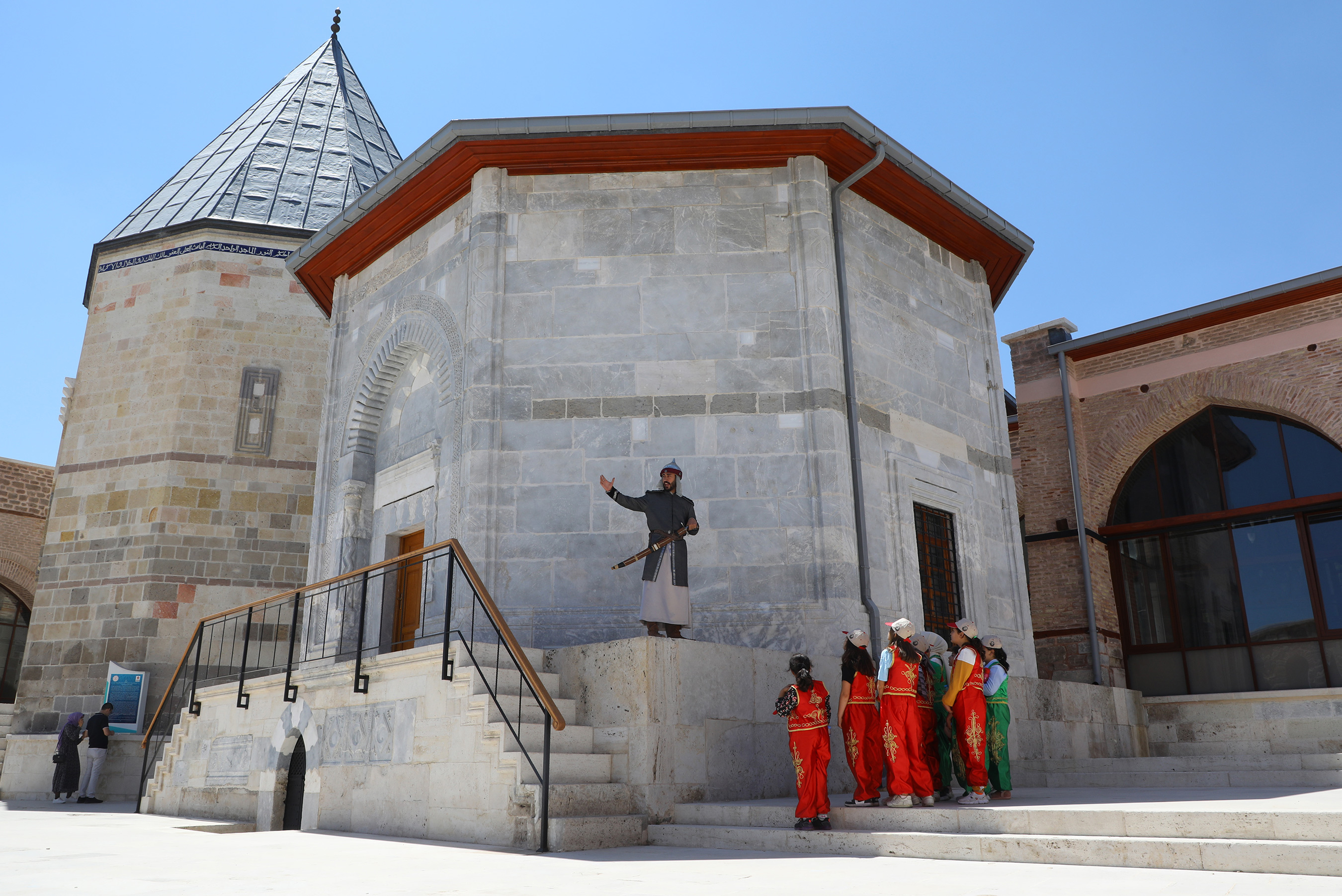 Genç KOMEK Öğrencileri Şehrin Kalbinde Yolculuk Yapıyor