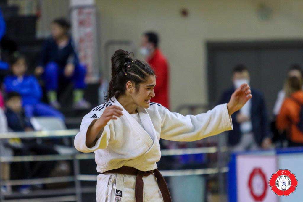 Judo'da Konya Büyükşehir Belediyespor Rüzgarı