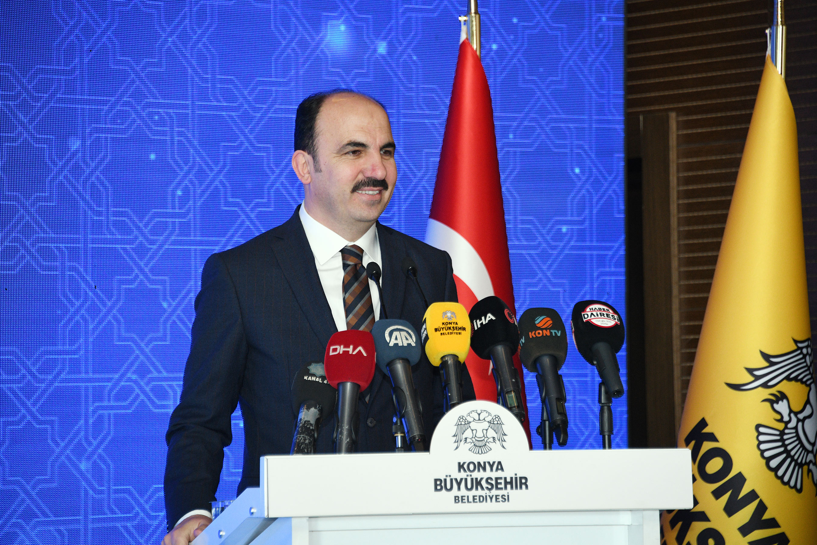 Başkan Altay'dan Konyalılara Ekmek ve Ulaşım Müjdesi