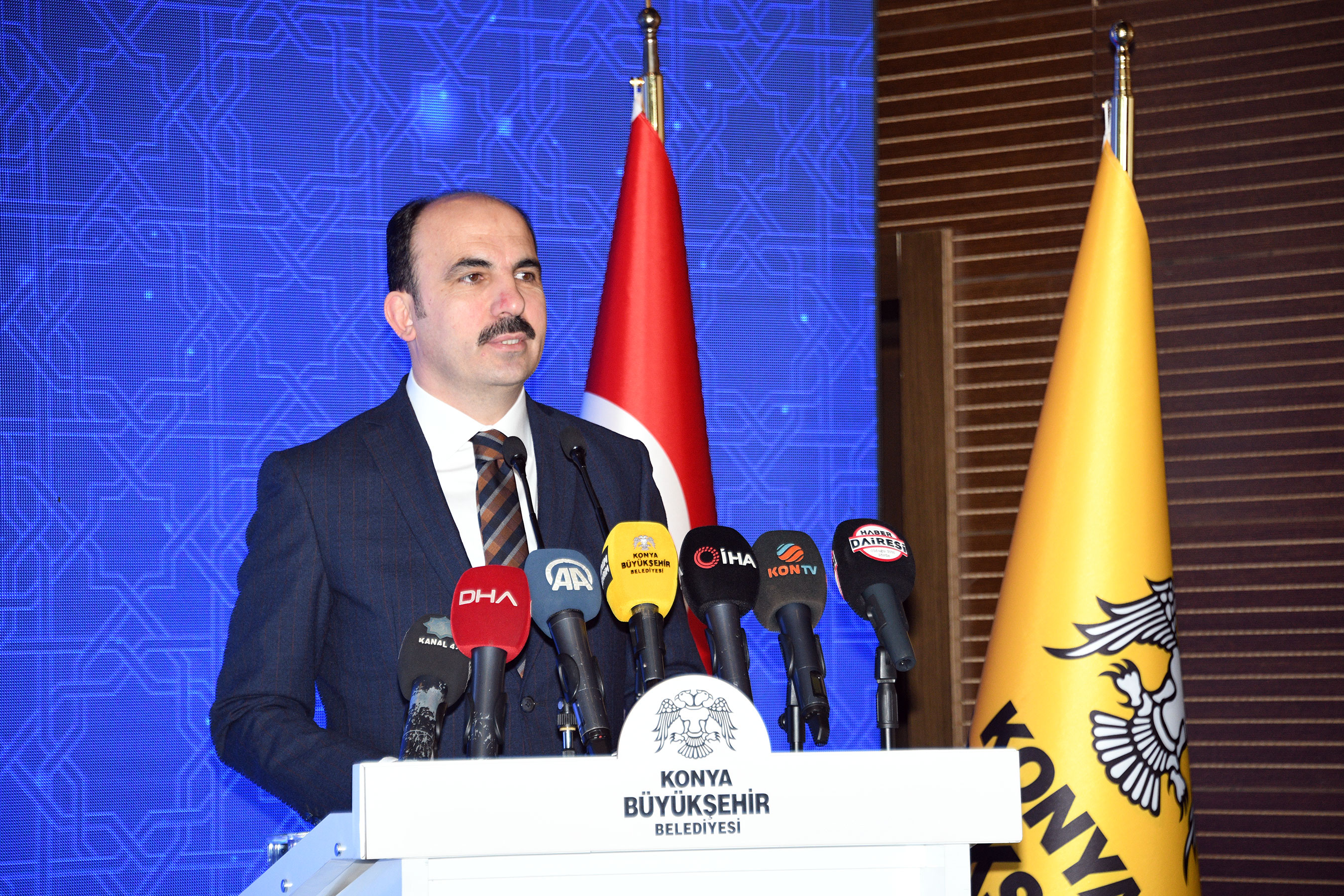 Başkan Altay'dan Konyalılara Ekmek ve Ulaşım Müjdesi