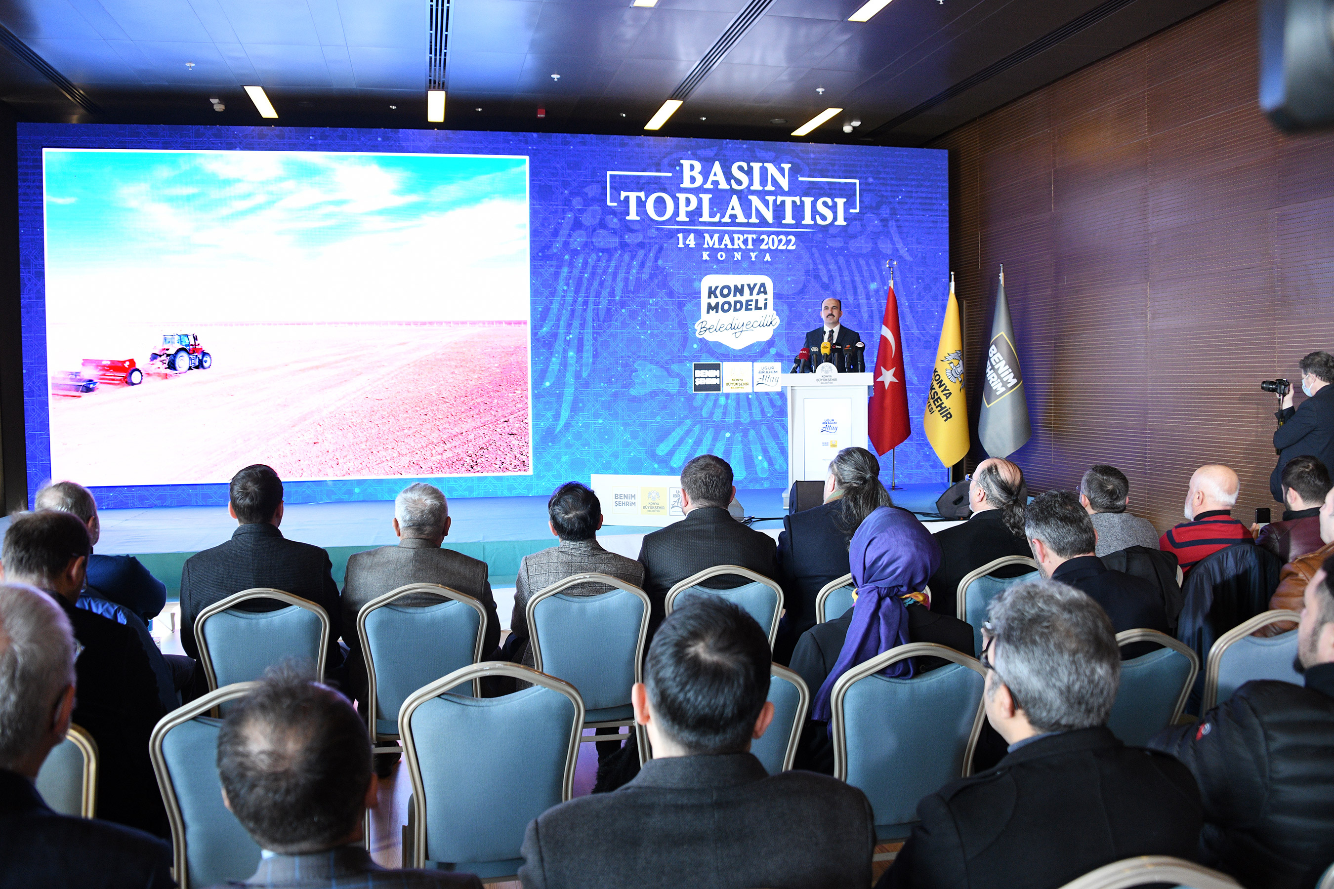 Başkan Altay'dan Konyalılara Ekmek ve Ulaşım Müjdesi