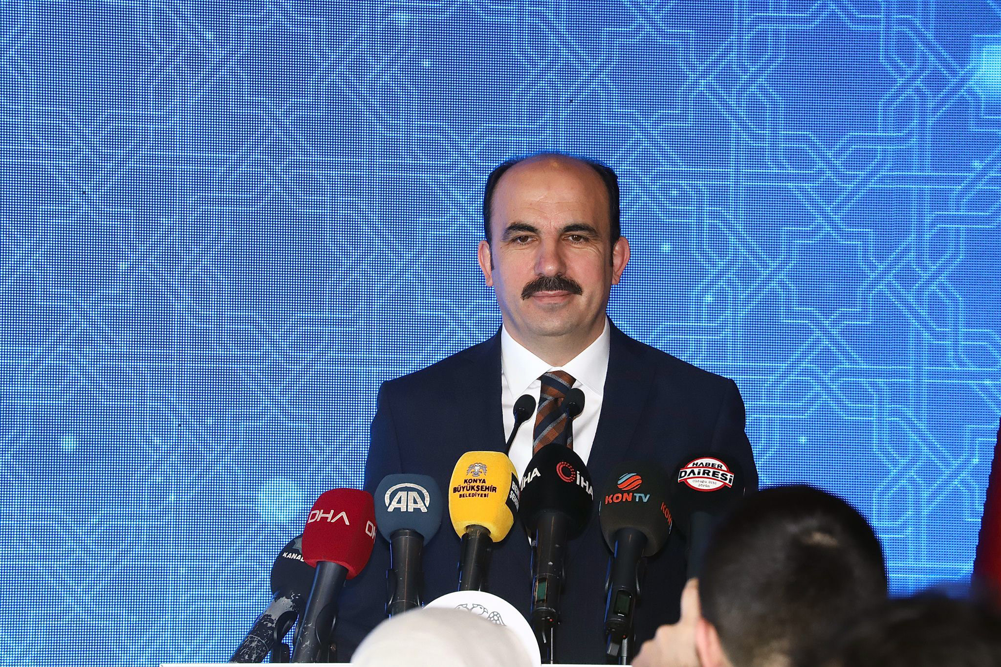 Başkan Altay'dan Konyalılara Ekmek ve Ulaşım Müjdesi