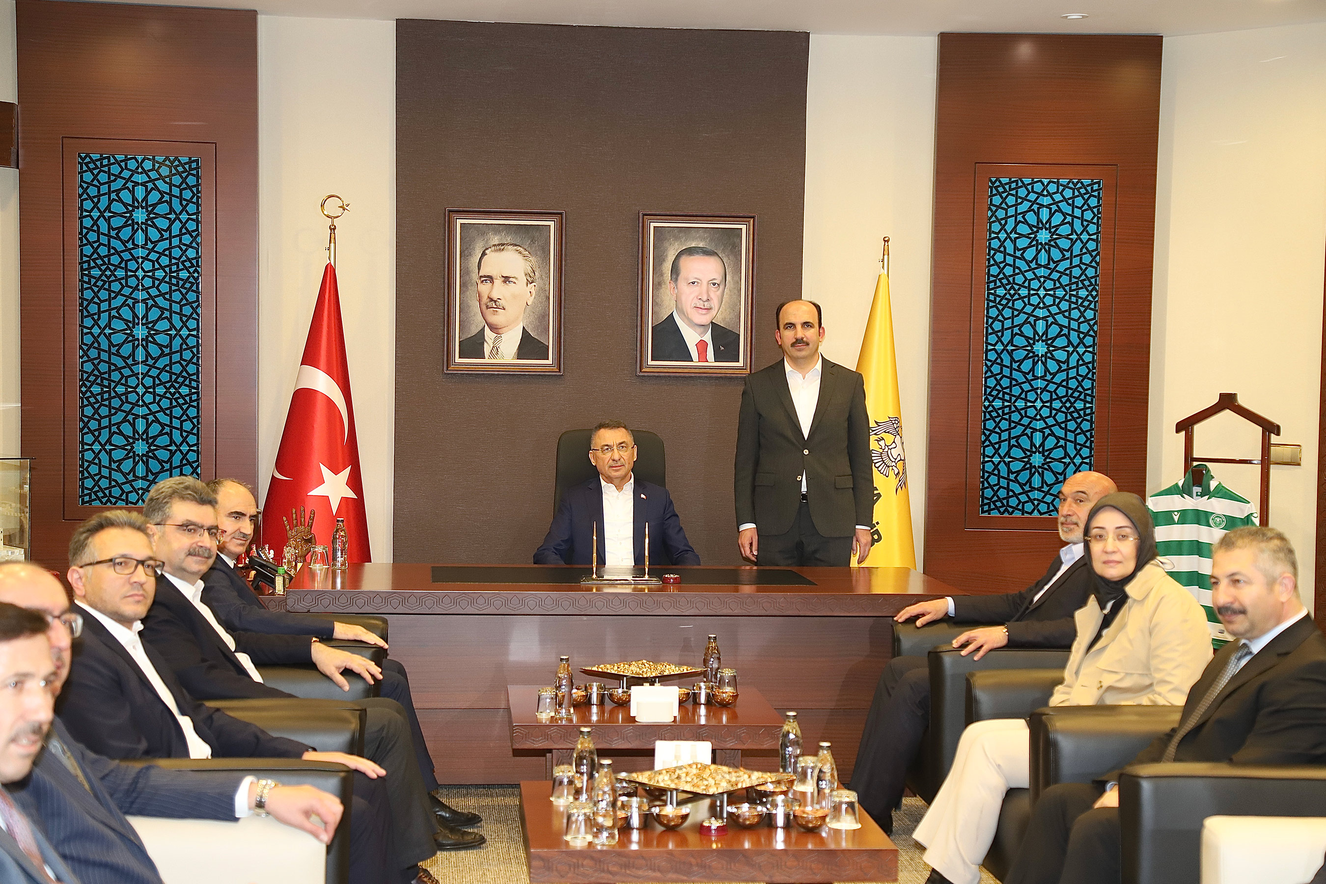 Cumhurbaşkanı Yardımcısı Oktay Başkan Altay'ı Ziyaret Etti