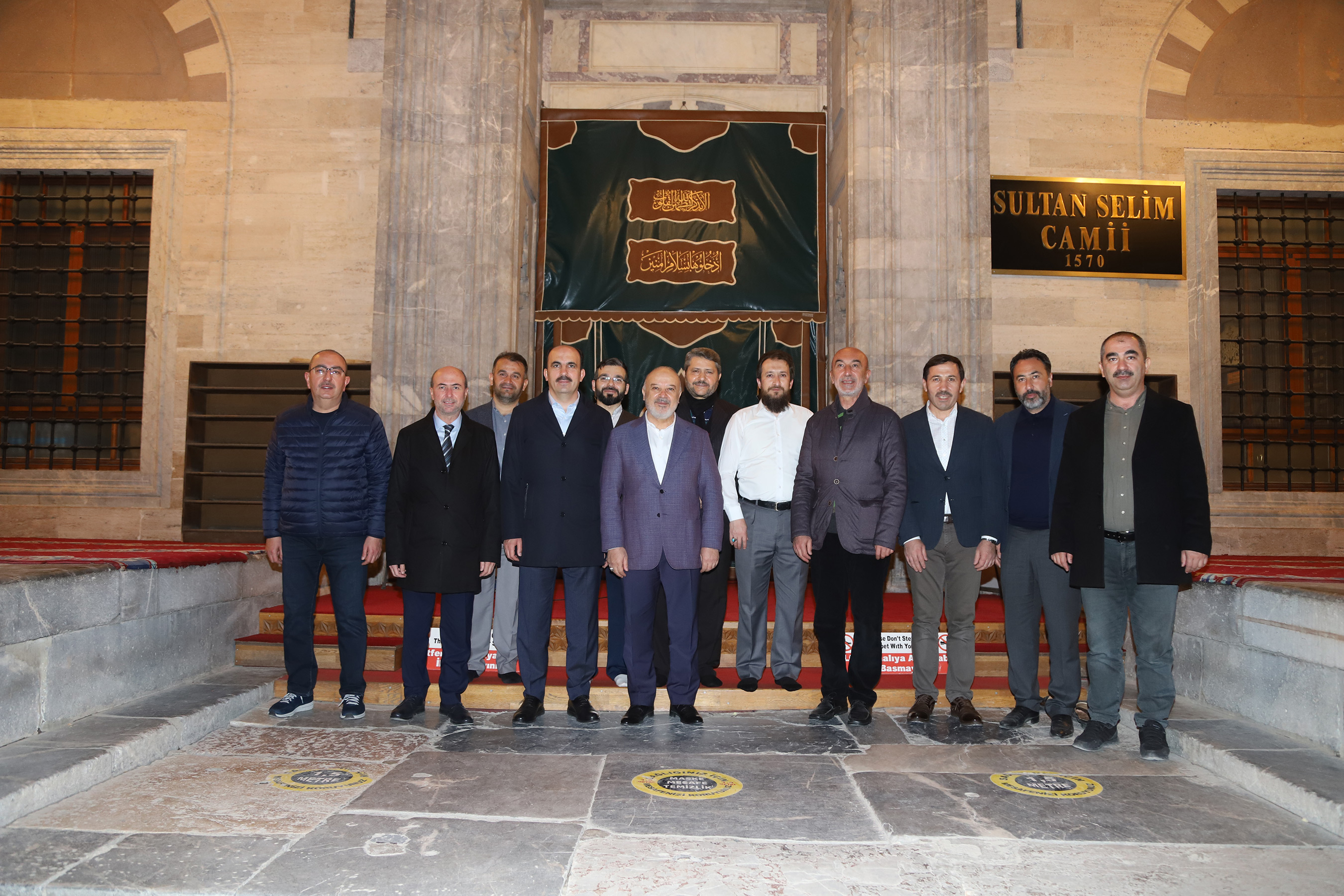 Konya'da İlk Teravih Coşkusu Yaşandı