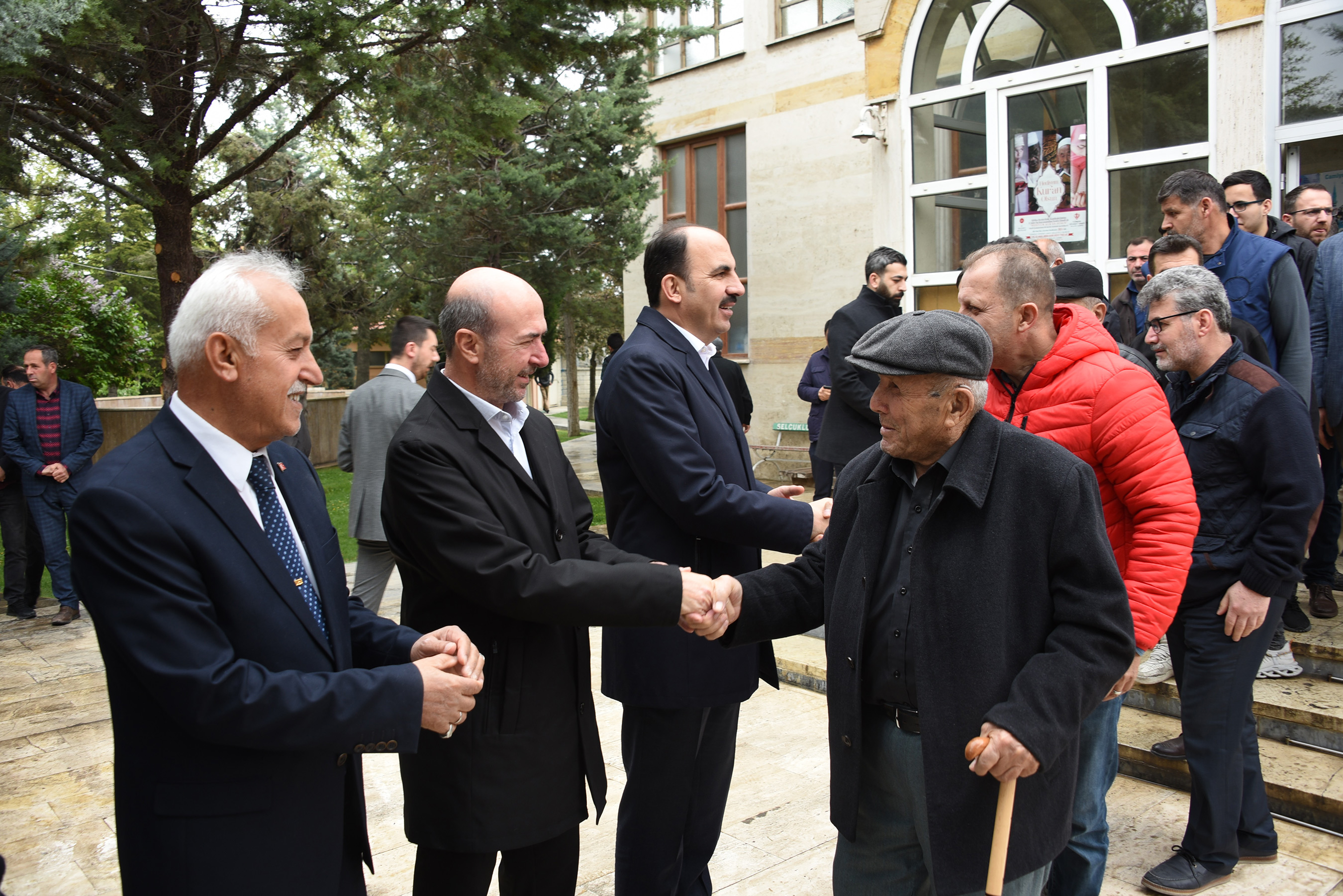 Başkan Altay Bayram Sonrasındaki İlk Cumada Vatandaşlarla Buluştu