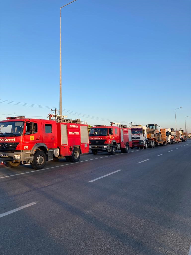Konya Büyükşehir Marmaris'teki Yangına 22 Araç ve 36 Personelle Katkı Veriyor